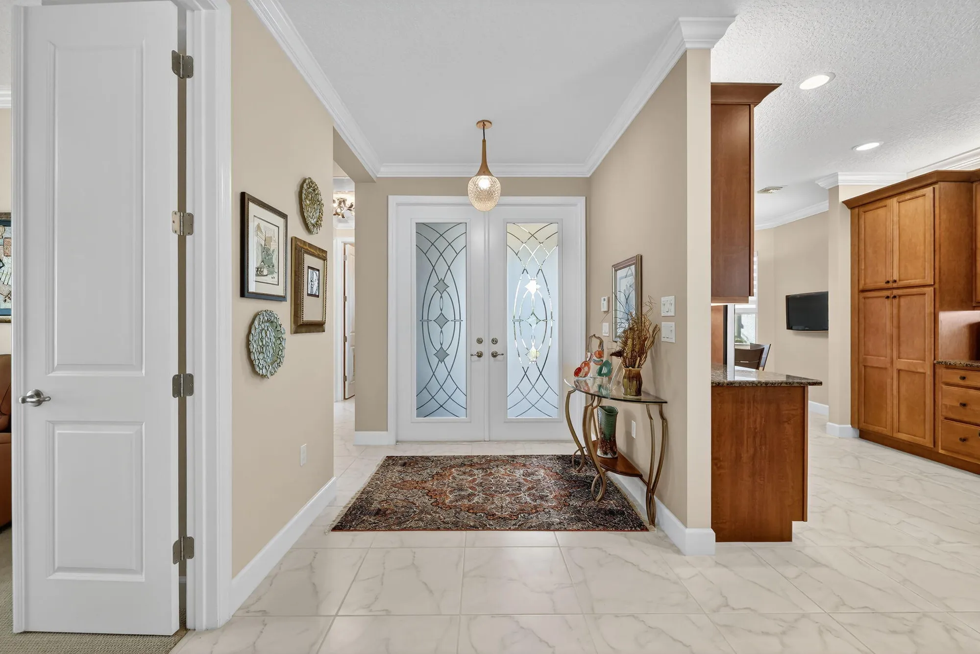 Property Slideshow image 10 of 95 | 11870 sw waterford isle way, Port Saint Lucie, FL, 34987