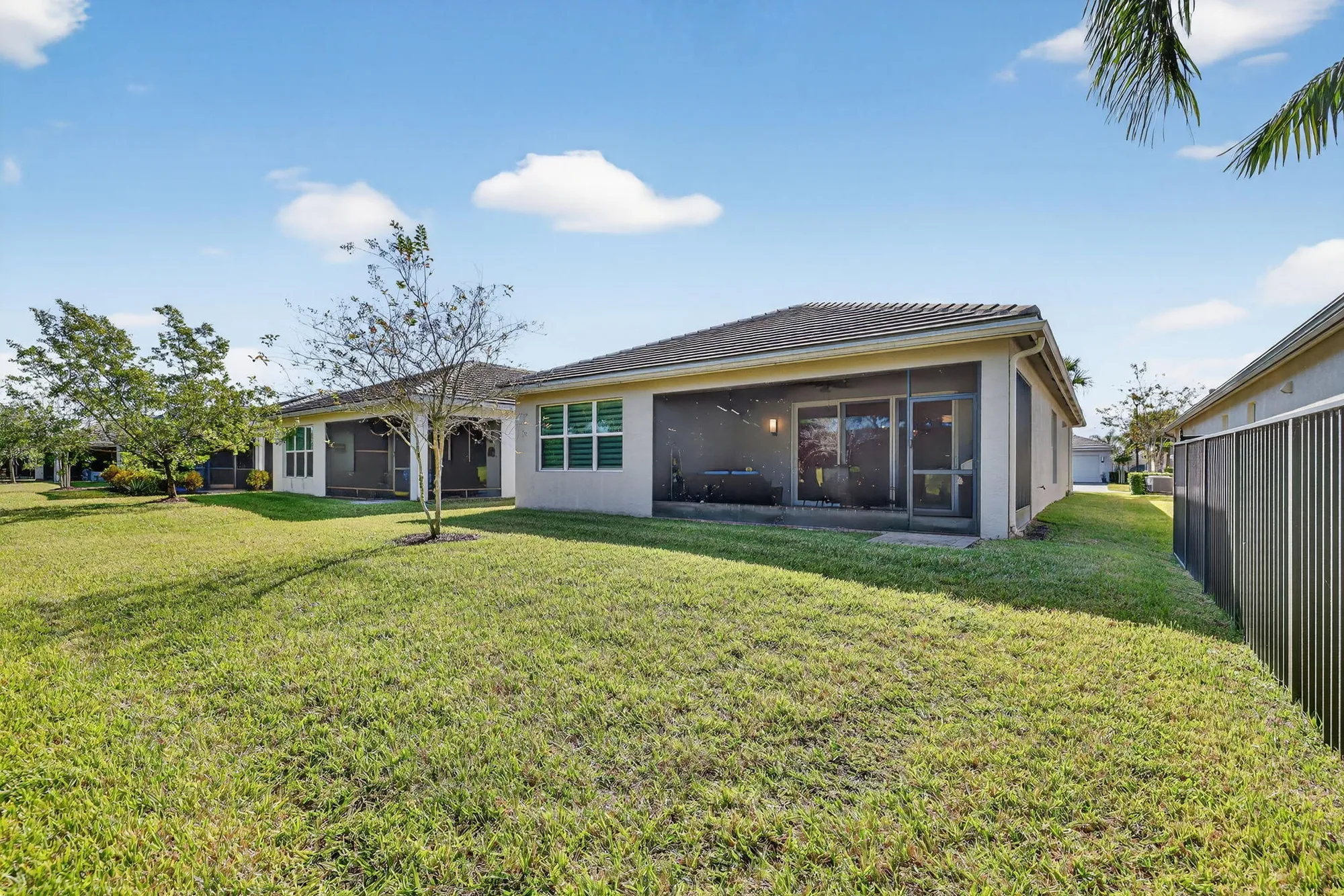 Property Slideshow image 36 of 95 | 11870 sw waterford isle way, Port Saint Lucie, FL, 34987