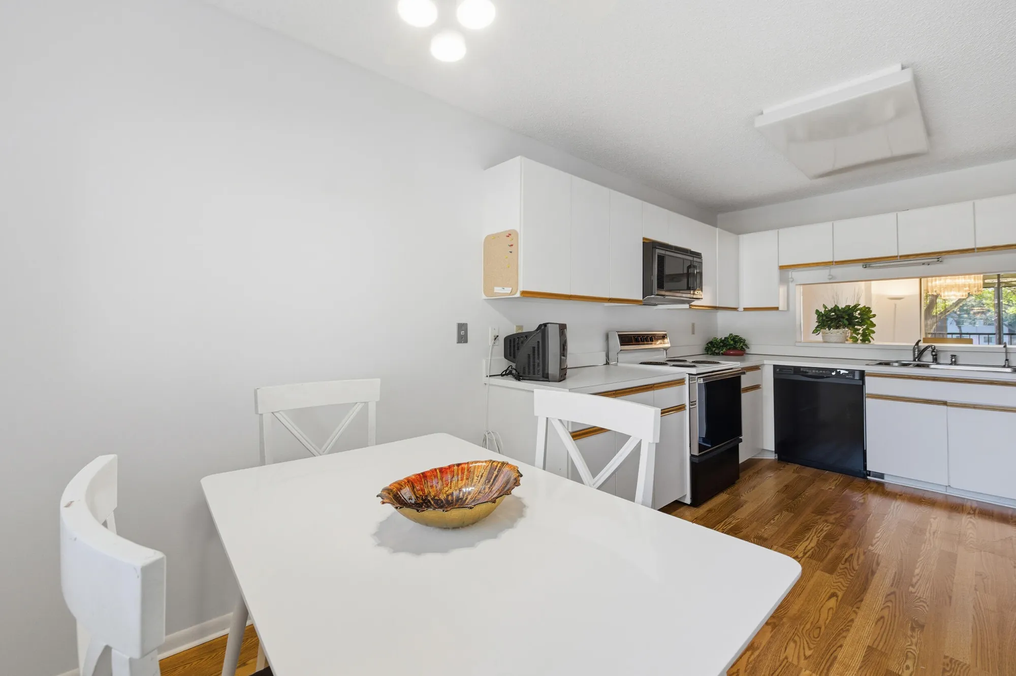 Property Slideshow image 7 of 70 | 15244 lakes of delray blvd 203, Delray Beach, FL, 33484