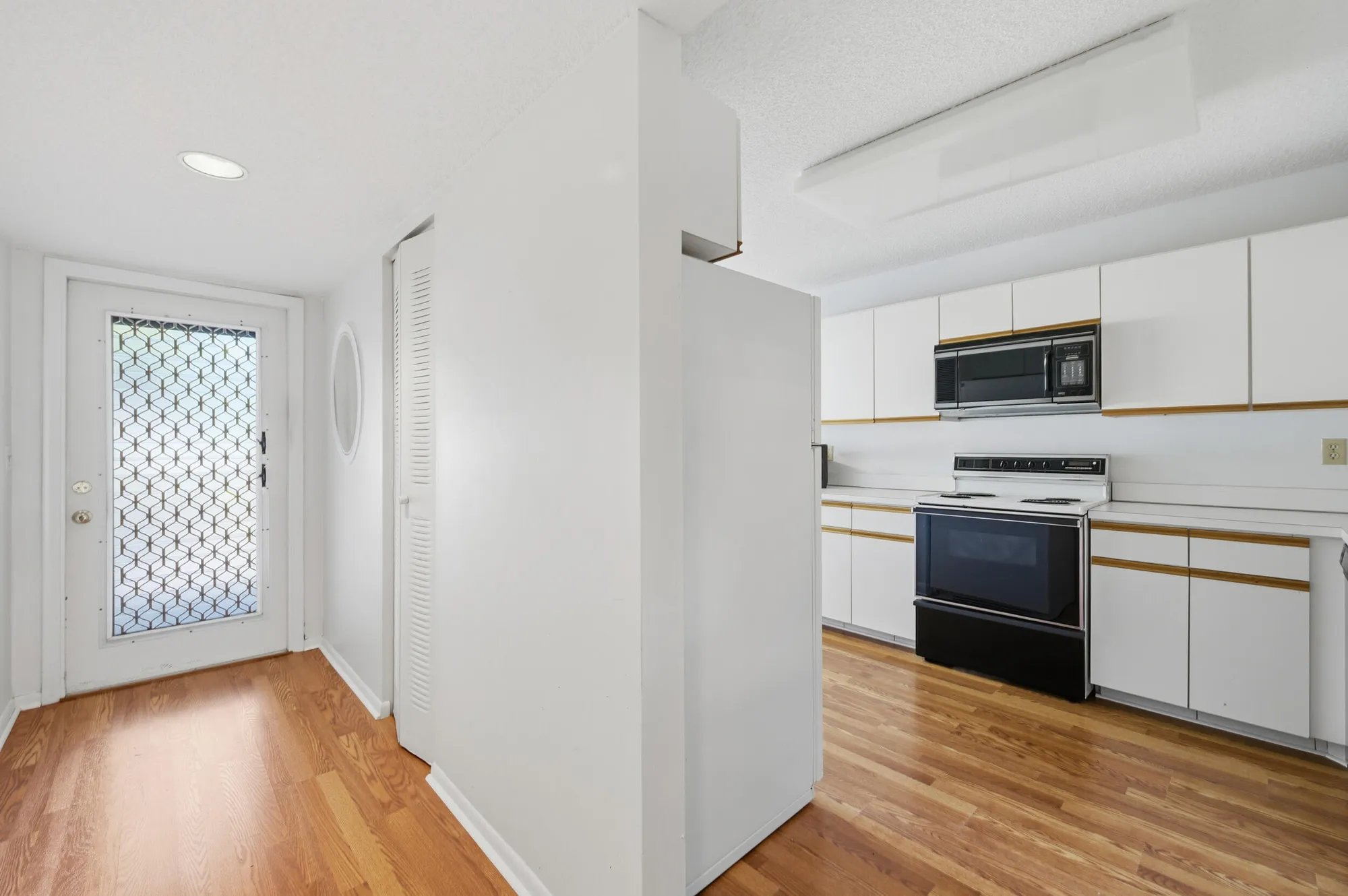 Property Slideshow image 9 of 70 | 15244 lakes of delray blvd 203, Delray Beach, FL, 33484