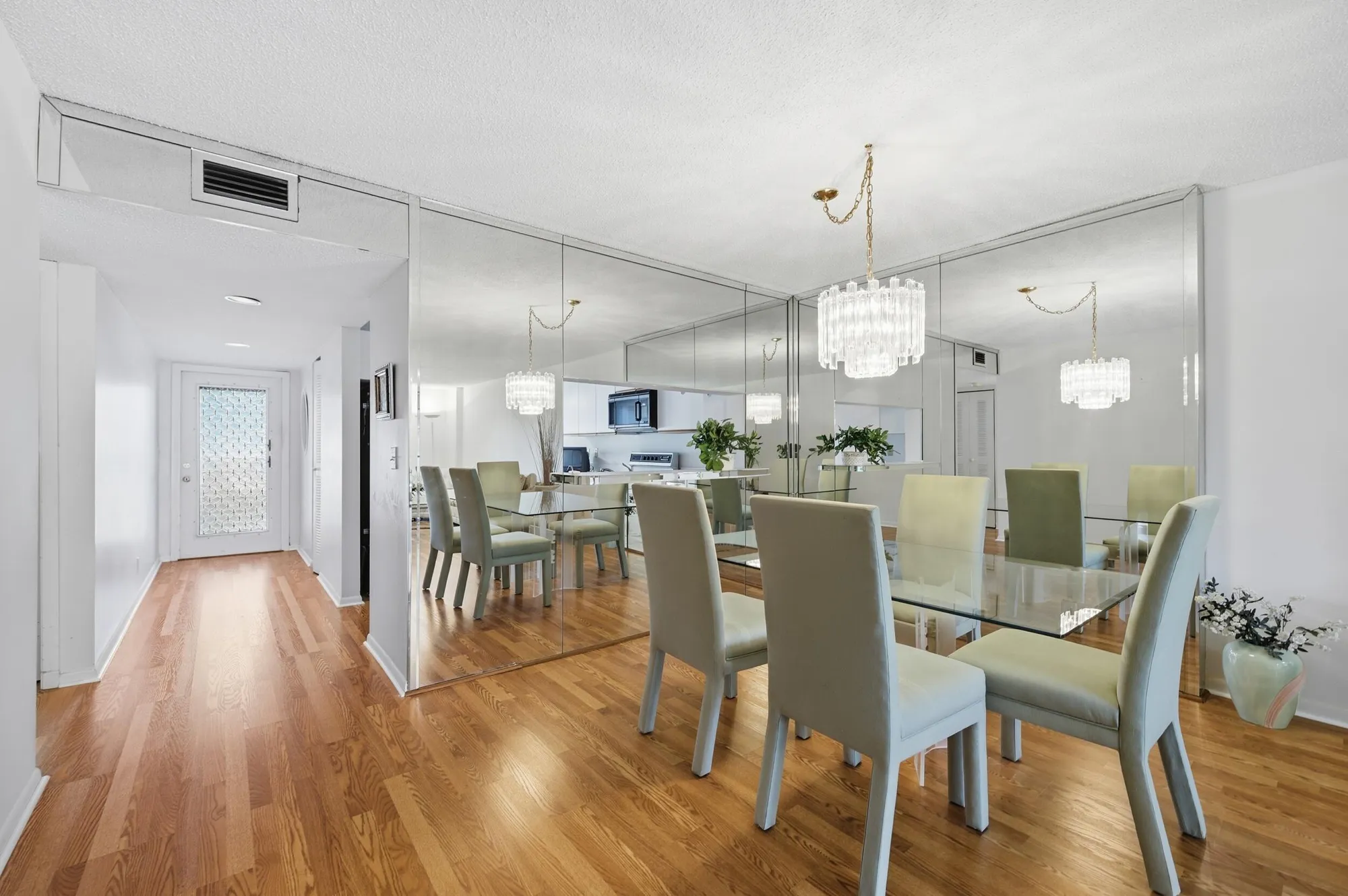 Property Slideshow image 11 of 70 | 15244 lakes of delray blvd 203, Delray Beach, FL, 33484