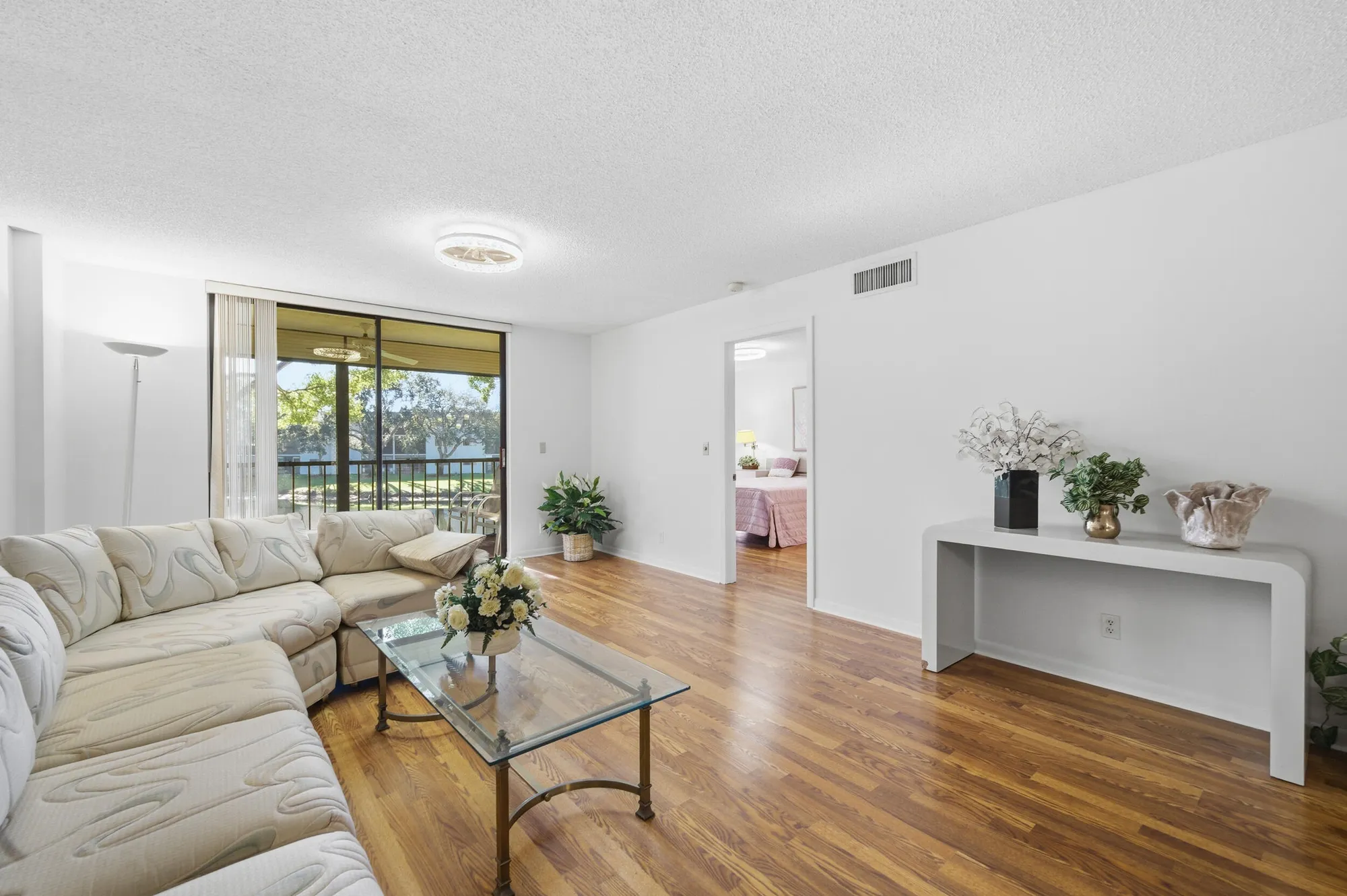 Property Slideshow image 15 of 70 | 15244 lakes of delray blvd 203, Delray Beach, FL, 33484