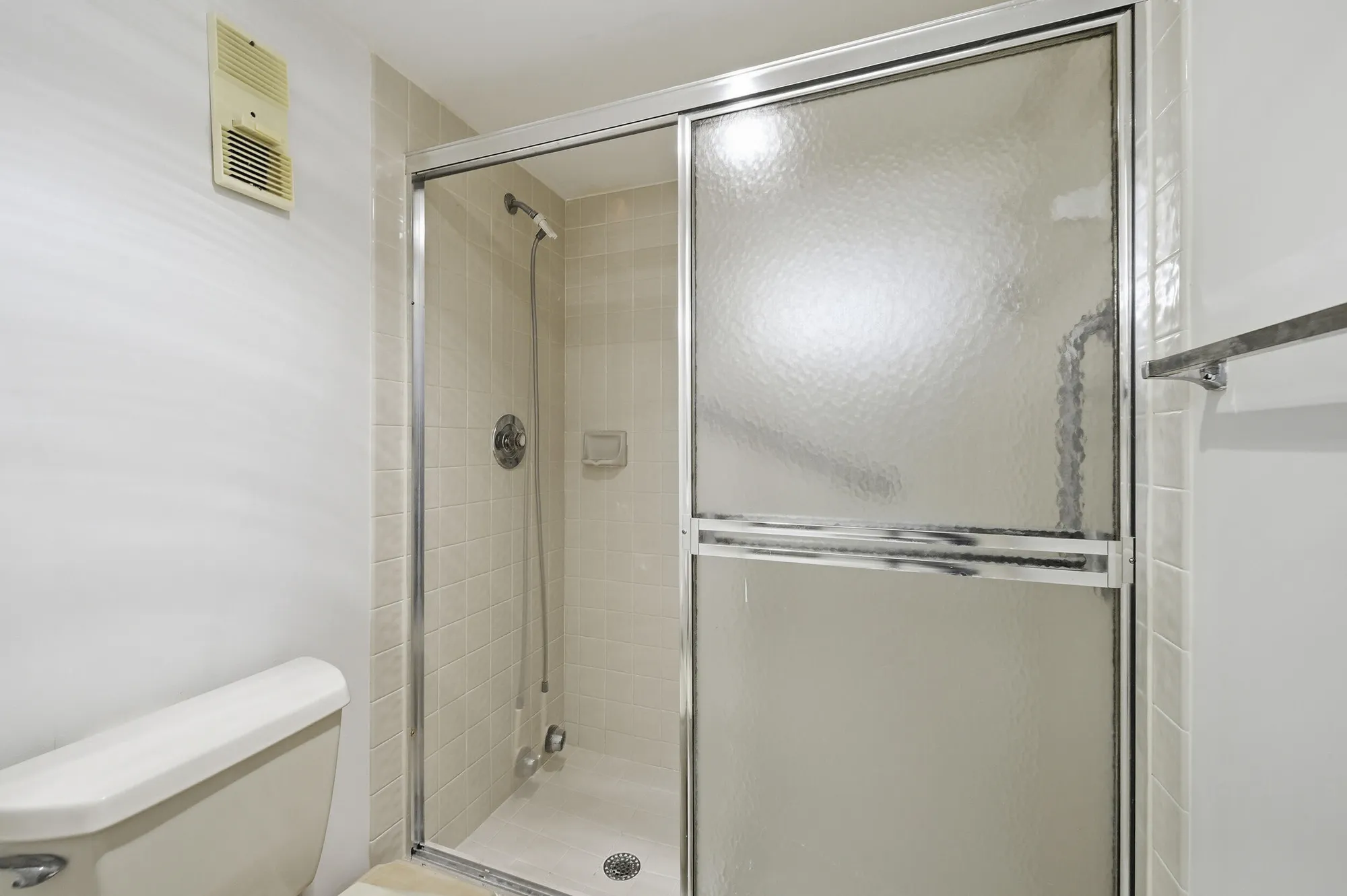 Property Slideshow image 23 of 70 | 15244 lakes of delray blvd 203, Delray Beach, FL, 33484