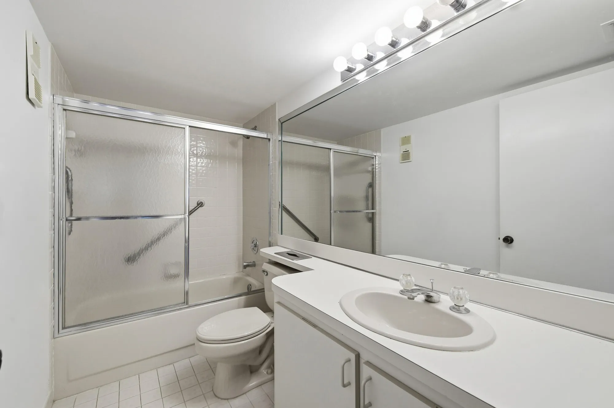 Property Slideshow image 27 of 70 | 15244 lakes of delray blvd 203, Delray Beach, FL, 33484