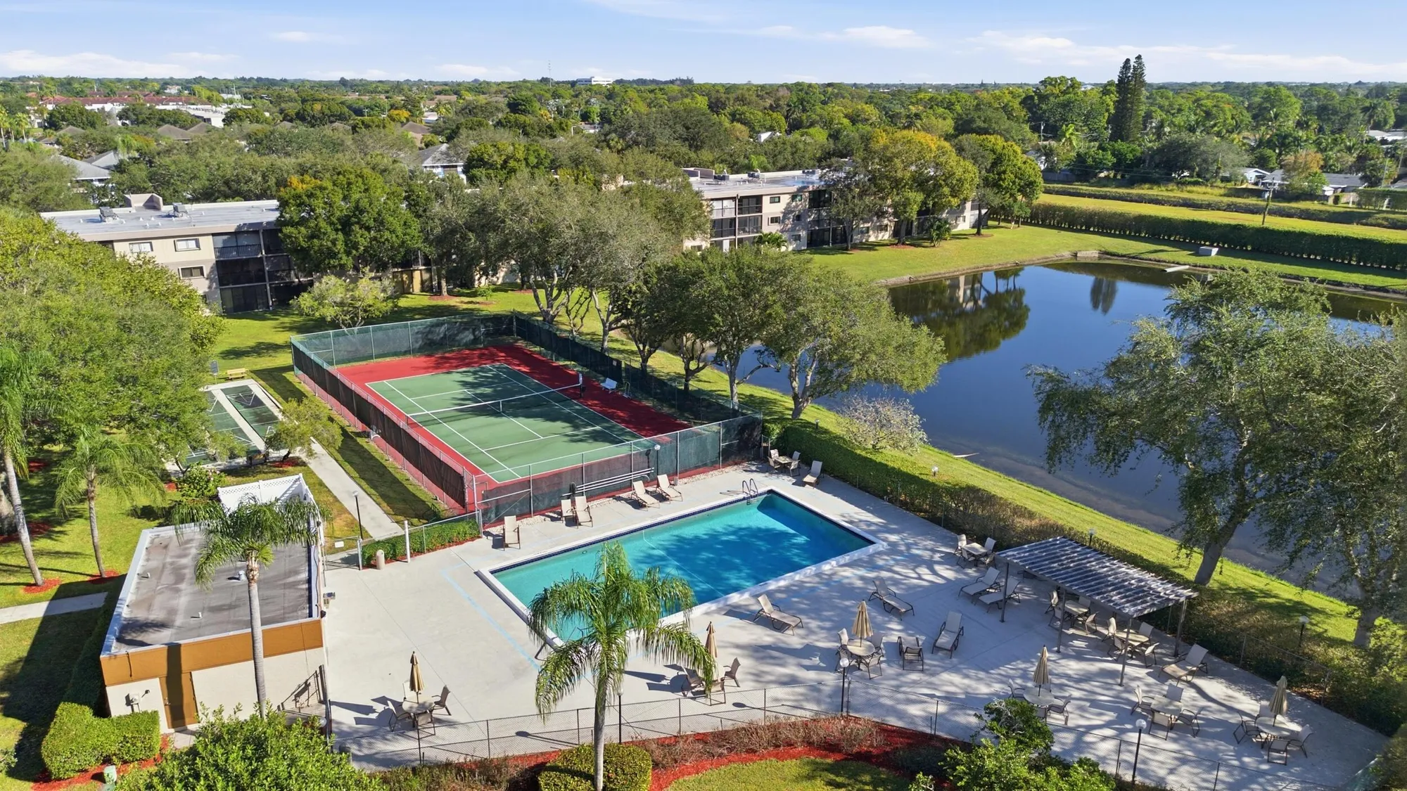 Property Slideshow image 29 of 70 | 15244 lakes of delray blvd 203, Delray Beach, FL, 33484