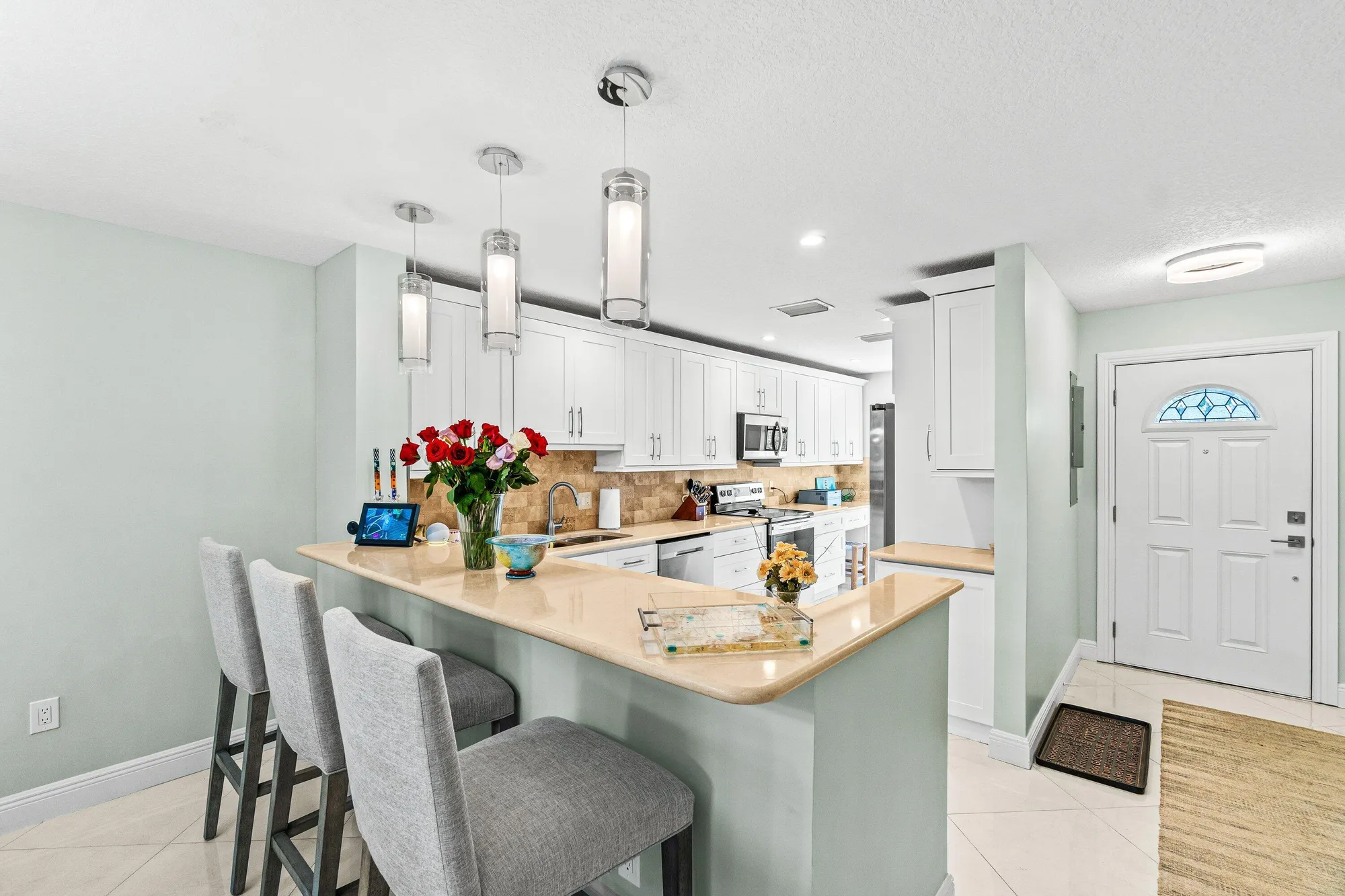 Property Slideshow image 6 of 54 | 24 stratford dr d, Boynton Beach, FL, 33436