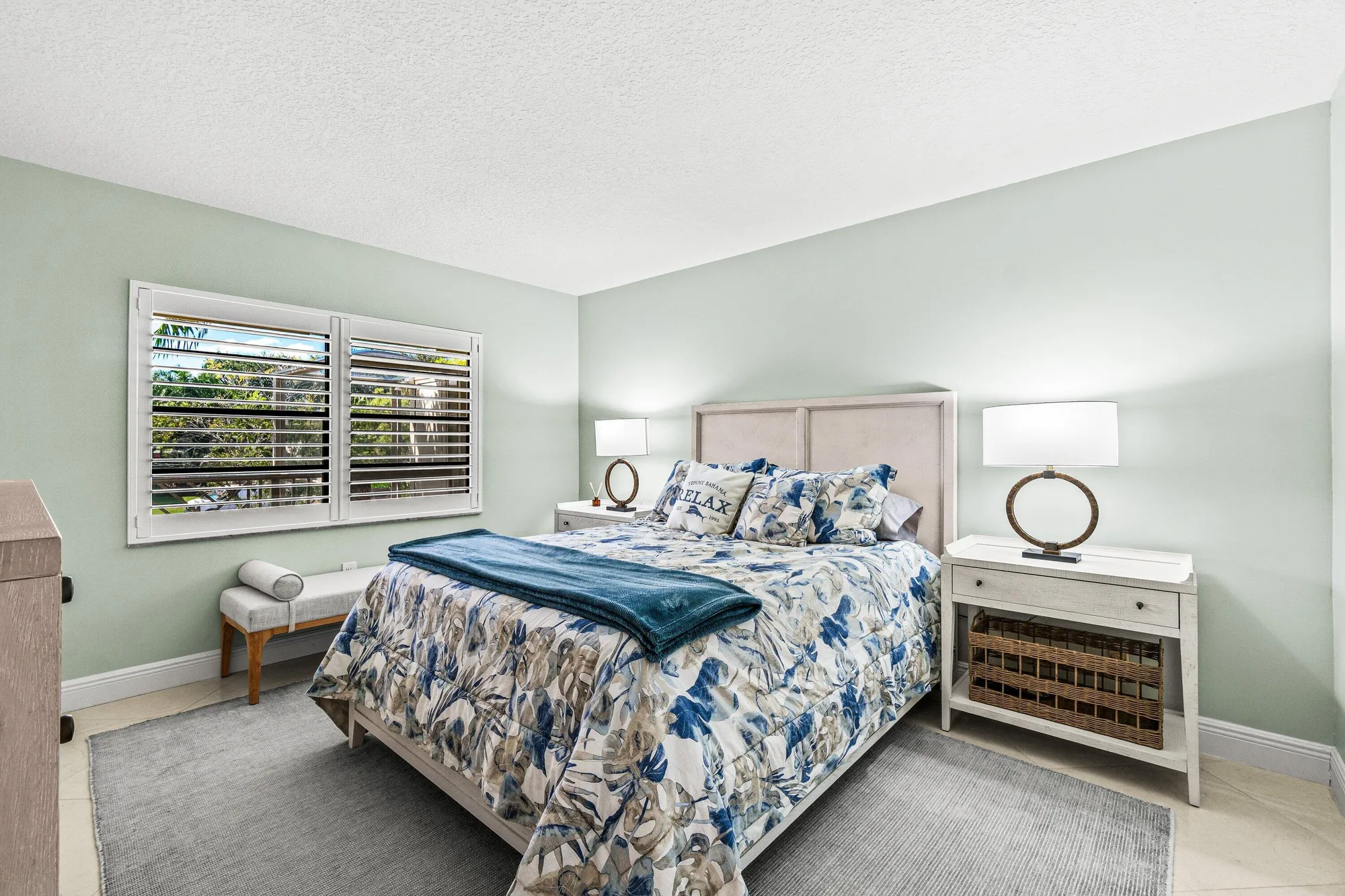 Property Slideshow image 14 of 54 | 24 stratford dr d, Boynton Beach, FL, 33436