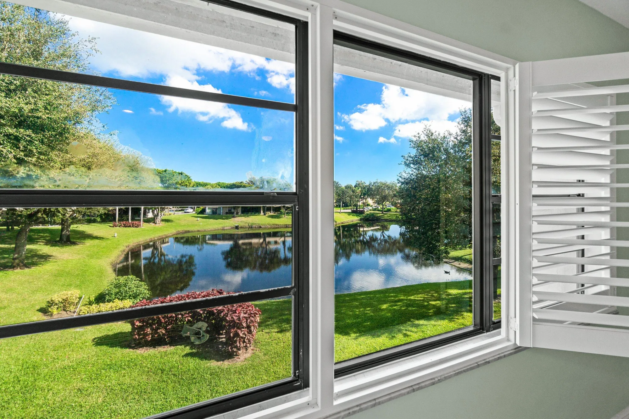 Property Slideshow image 19 of 54 | 24 stratford dr d, Boynton Beach, FL, 33436