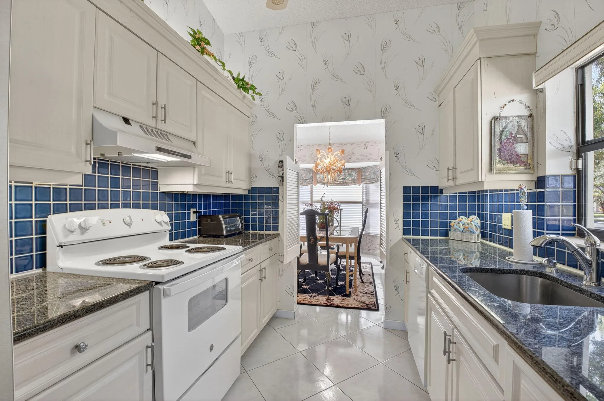 Property Slideshow image 17 of 52 | 4692 daylily ct, Boynton Beach, FL, 33436
