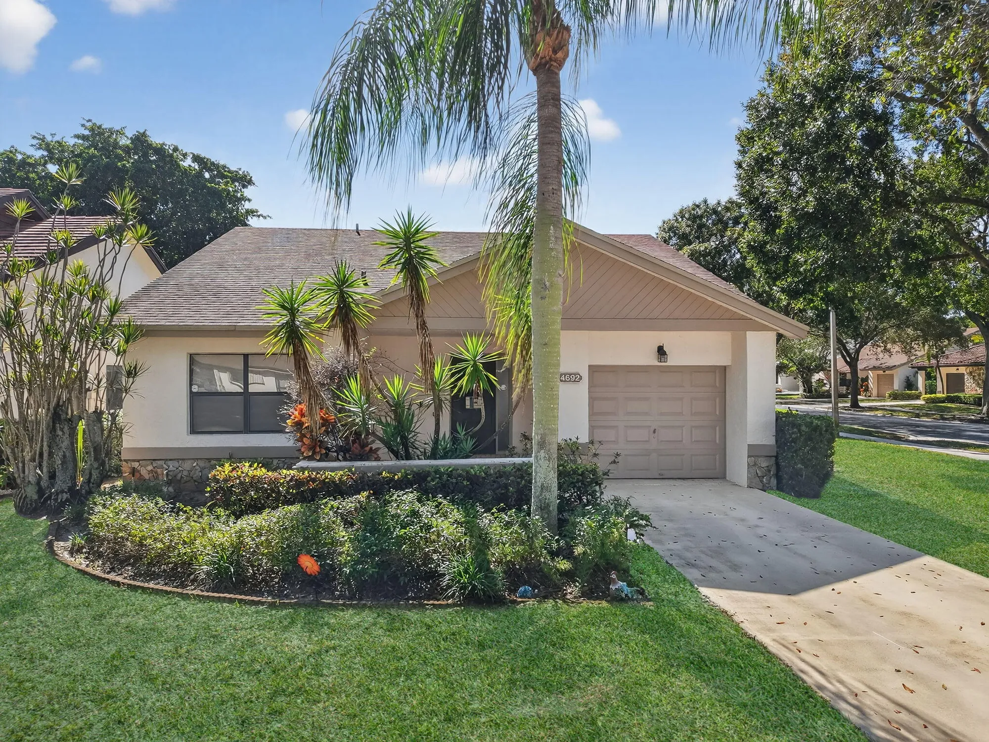 Property Slideshow image 34 of 52 | 4692 daylily ct, Boynton Beach, FL, 33436