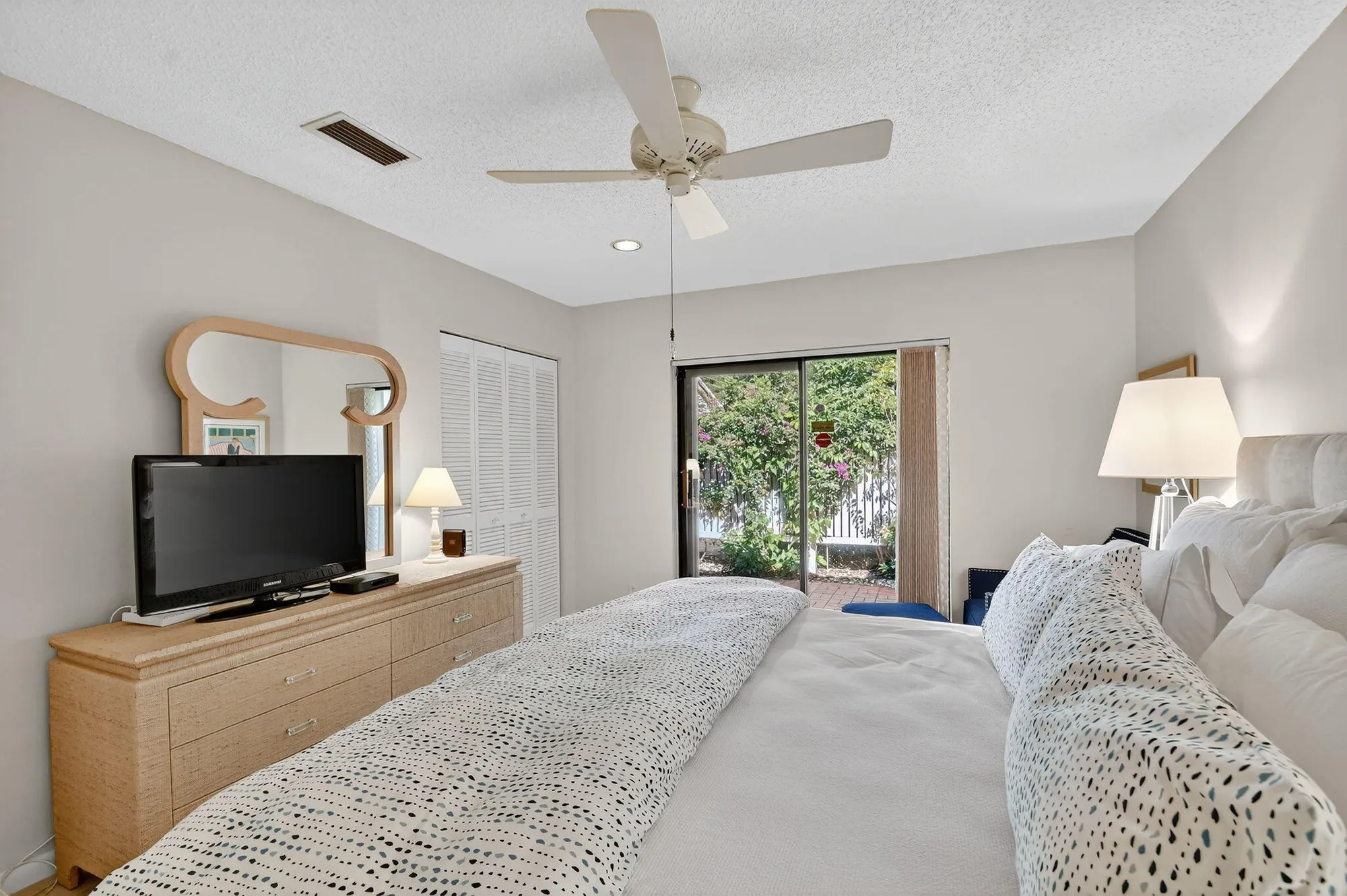 Property Slideshow image 19 of 41 | 65 eastgate dr b, Boynton Beach, FL, 33436