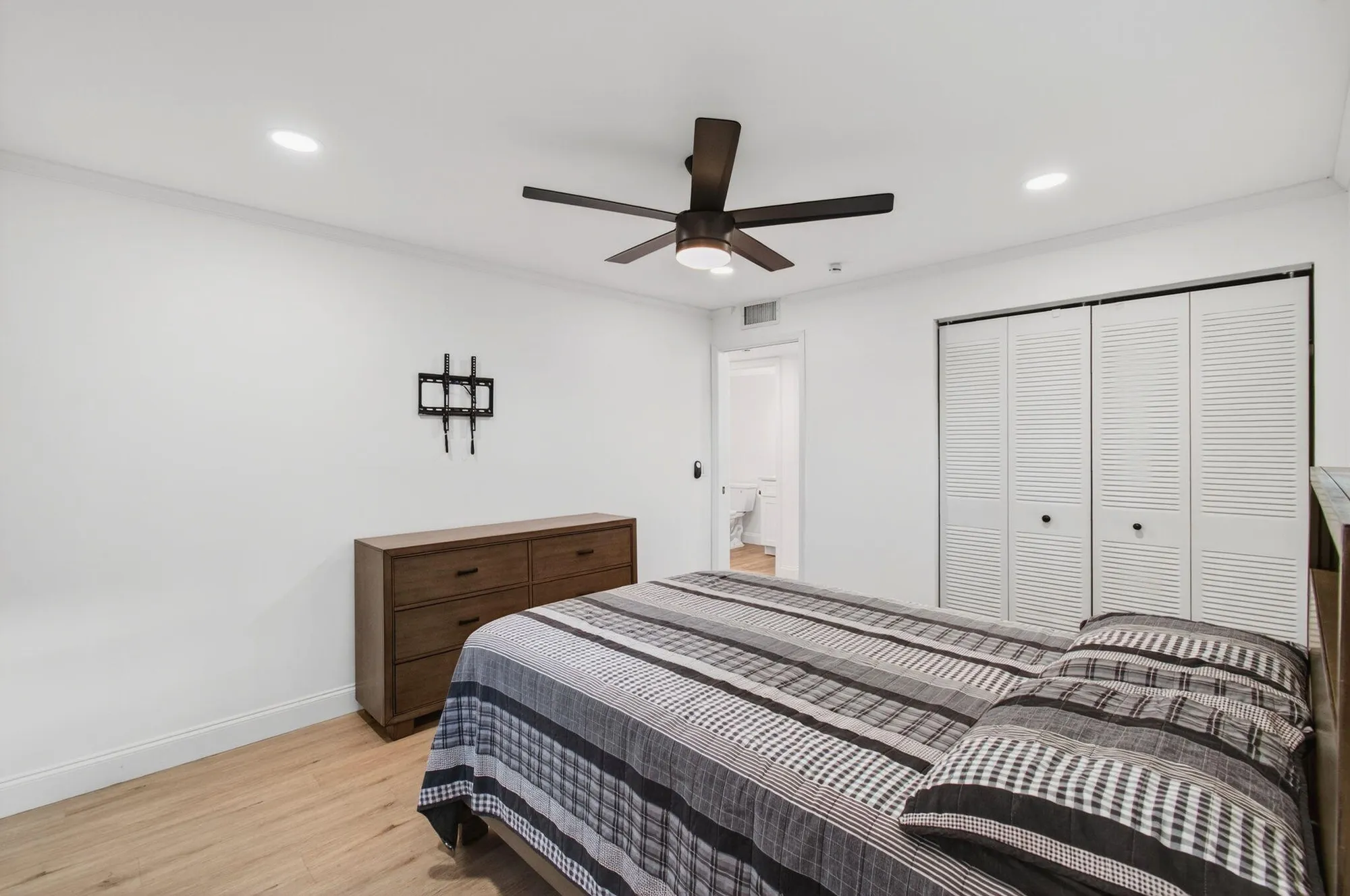 Property Slideshow image 27 of 57 | 449 normandy j j, Delray Beach, FL, 33484