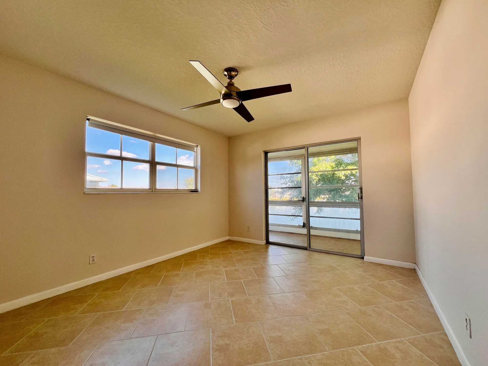 Property Slideshow image 5 of 14 | 152 chatham g, West Palm Beach, FL, 33417