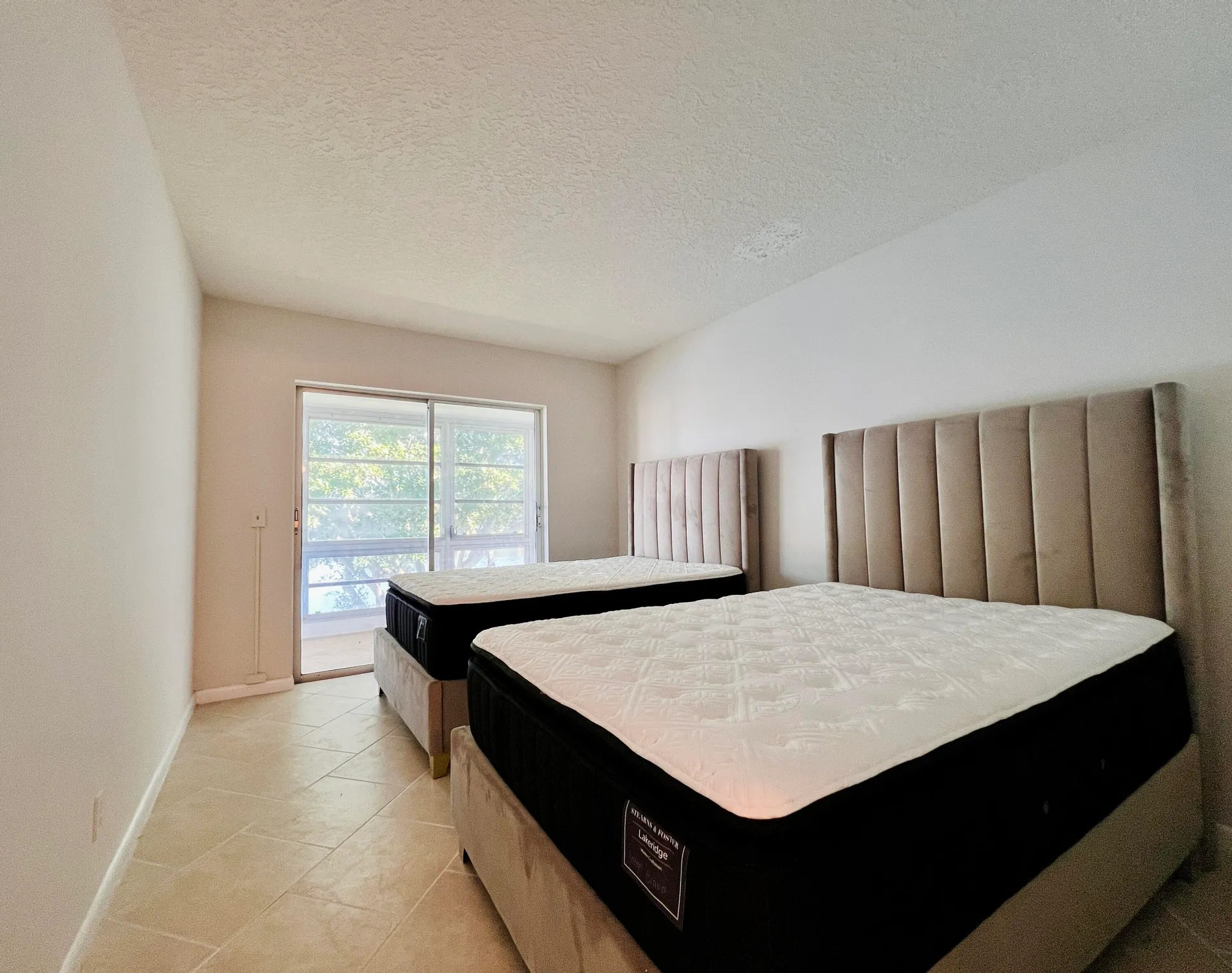 Property Slideshow image 7 of 14 | 152 chatham g, West Palm Beach, FL, 33417