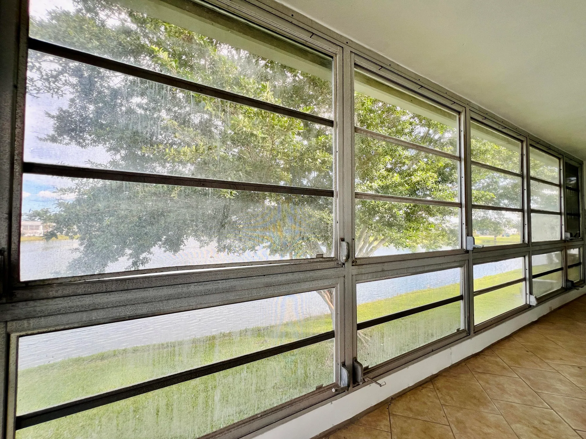 Property Slideshow image 8 of 14 | 152 chatham g, West Palm Beach, FL, 33417