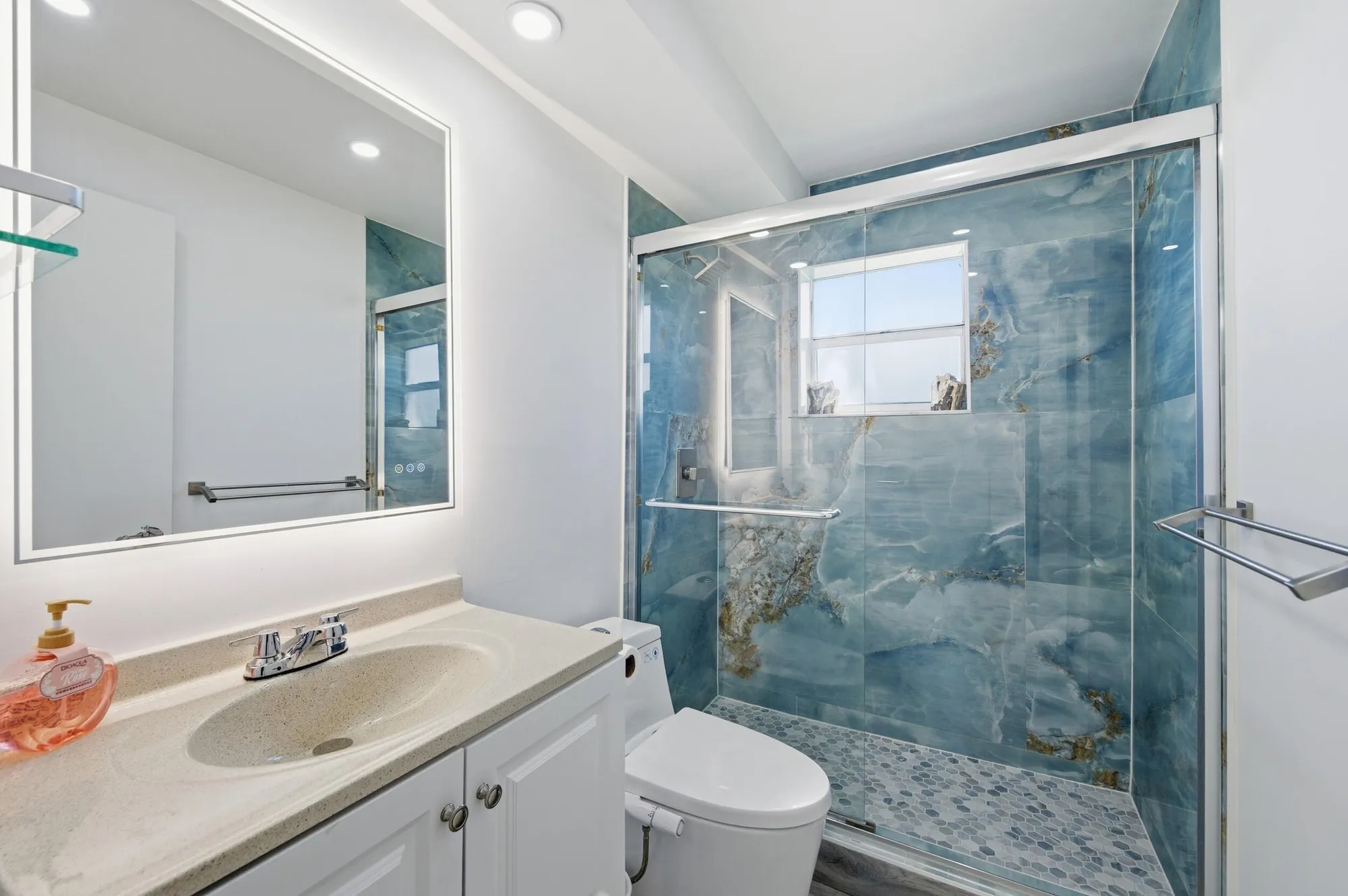 Property Slideshow image 16 of 61 | 193 burgundy e unit e, Delray Beach, FL, 33484