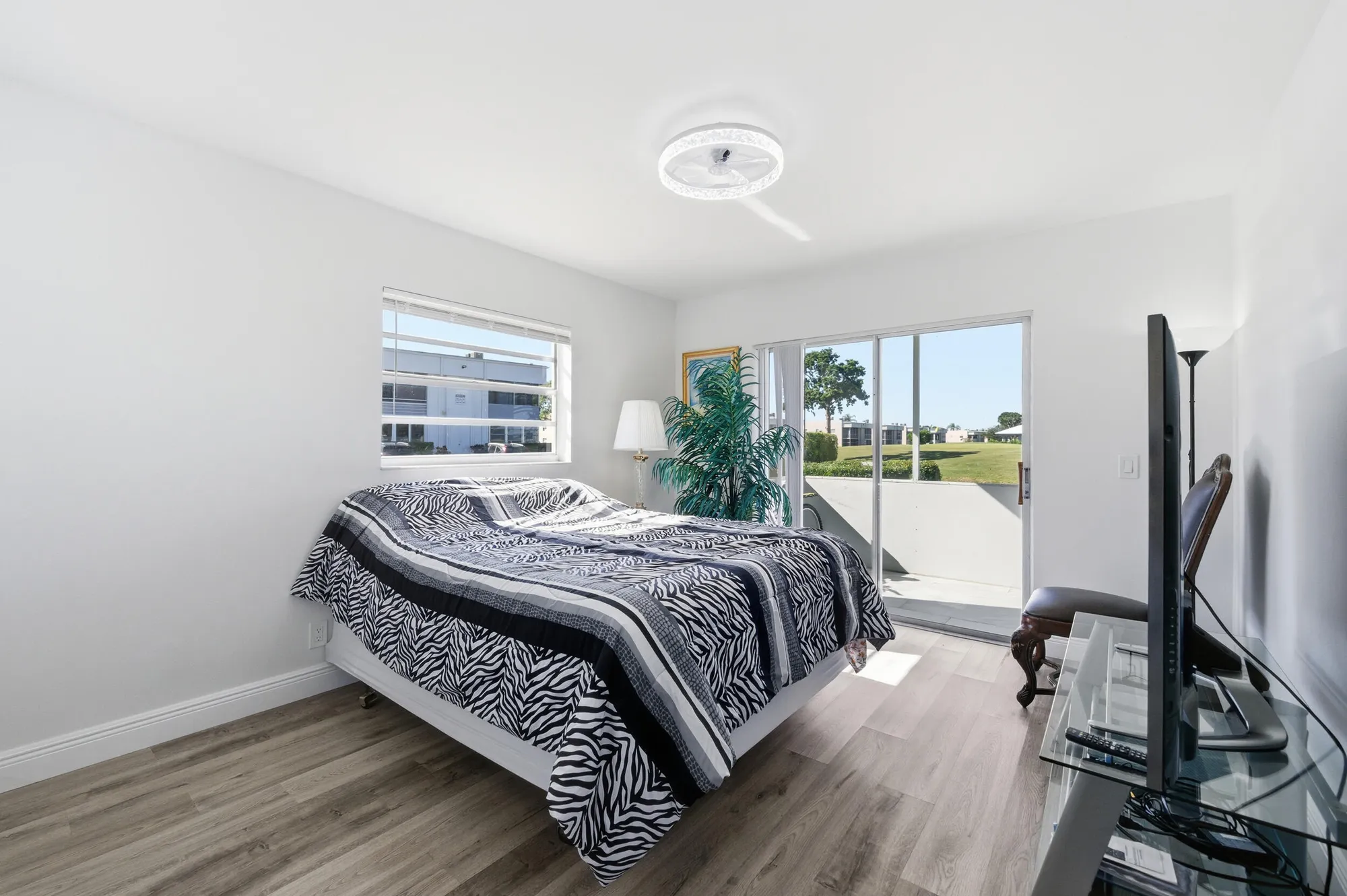 Property Slideshow image 19 of 61 | 193 burgundy e unit e, Delray Beach, FL, 33484