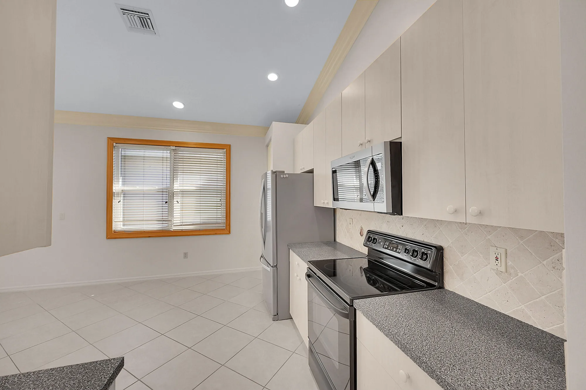 Property Slideshow image 14 of 58 | 7607 new holland way, Boynton Beach, FL, 33437