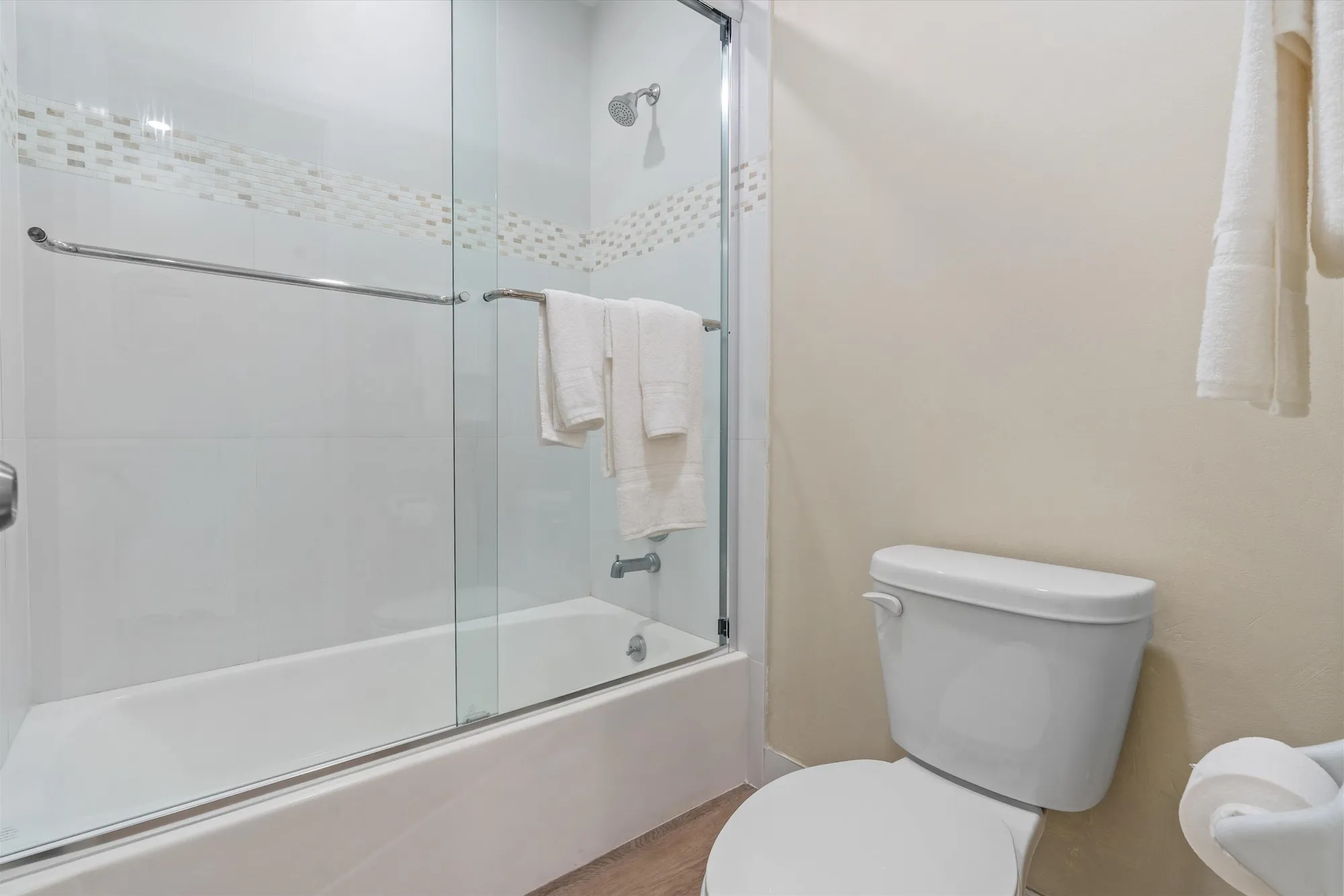 Property Slideshow image 11 of 18 | 1101 cactus ter apt 203, Delray Beach, FL, 33445