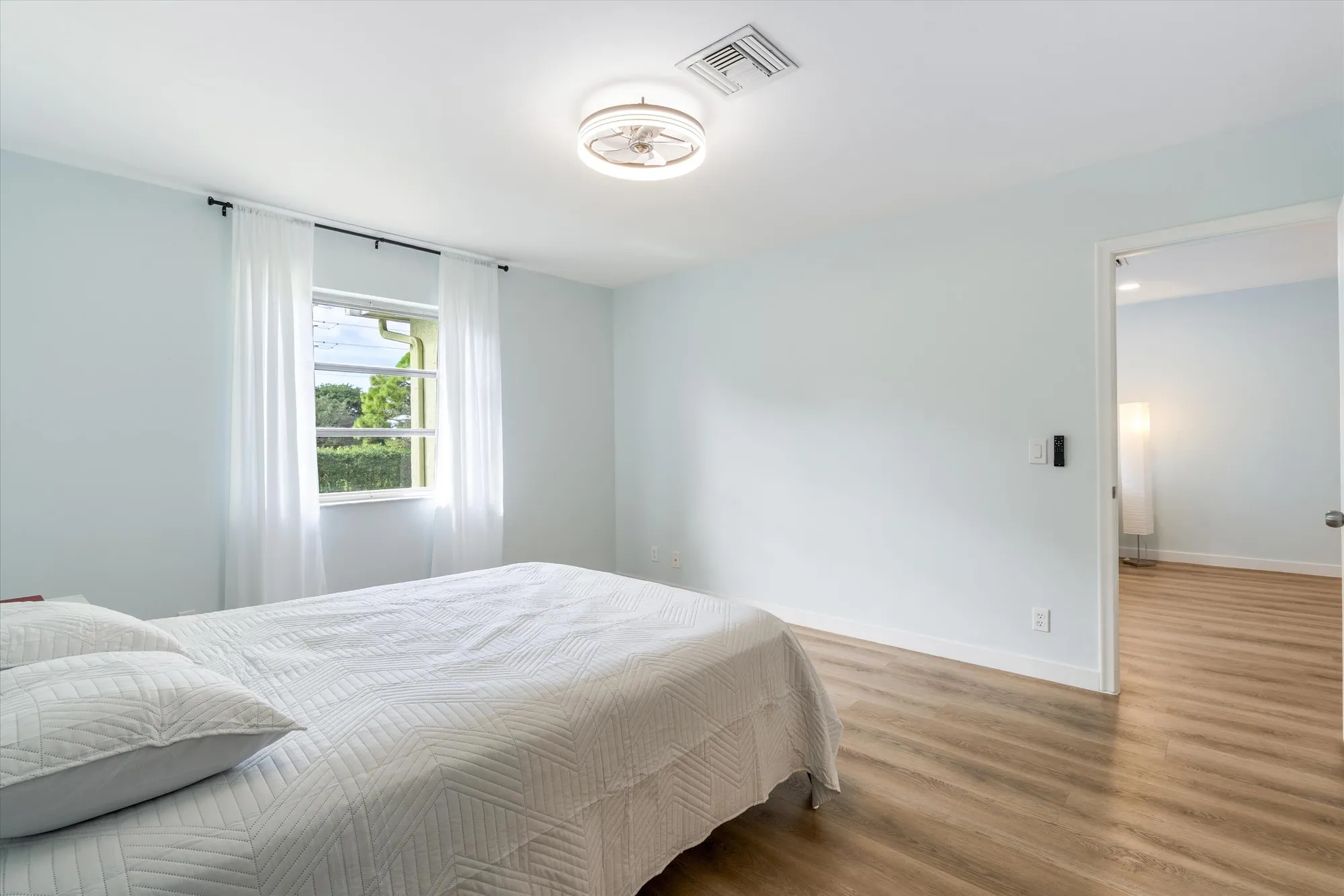 Property Slideshow image 8 of 18 | 1101 cactus ter apt 203, Delray Beach, FL, 33445