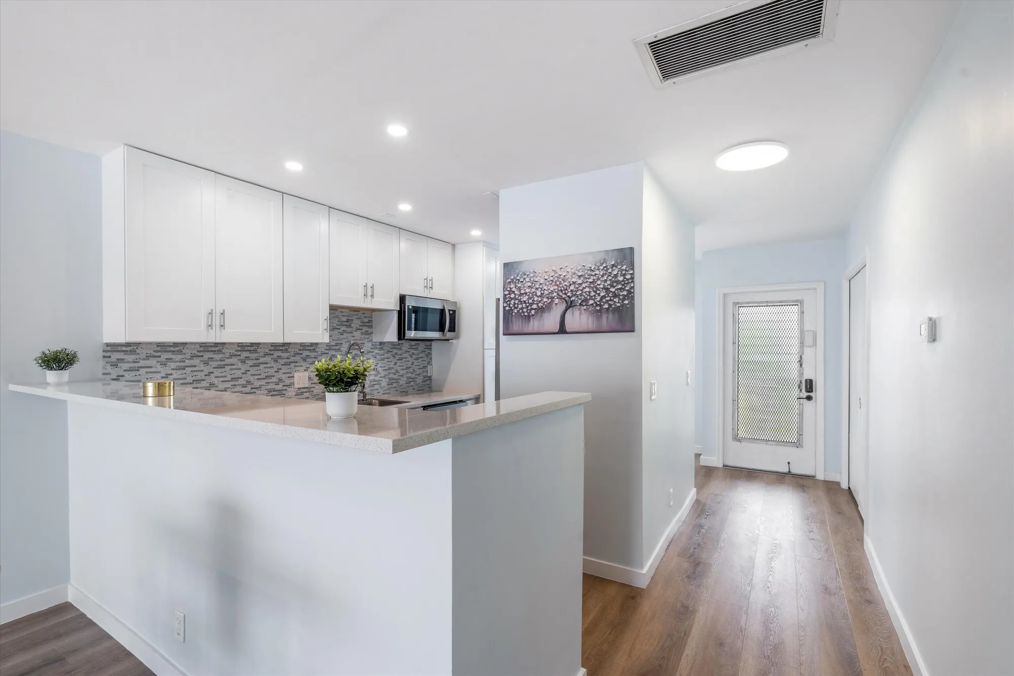 Property Slideshow image 4 of 18 | 1101 cactus ter apt 203, Delray Beach, FL, 33445