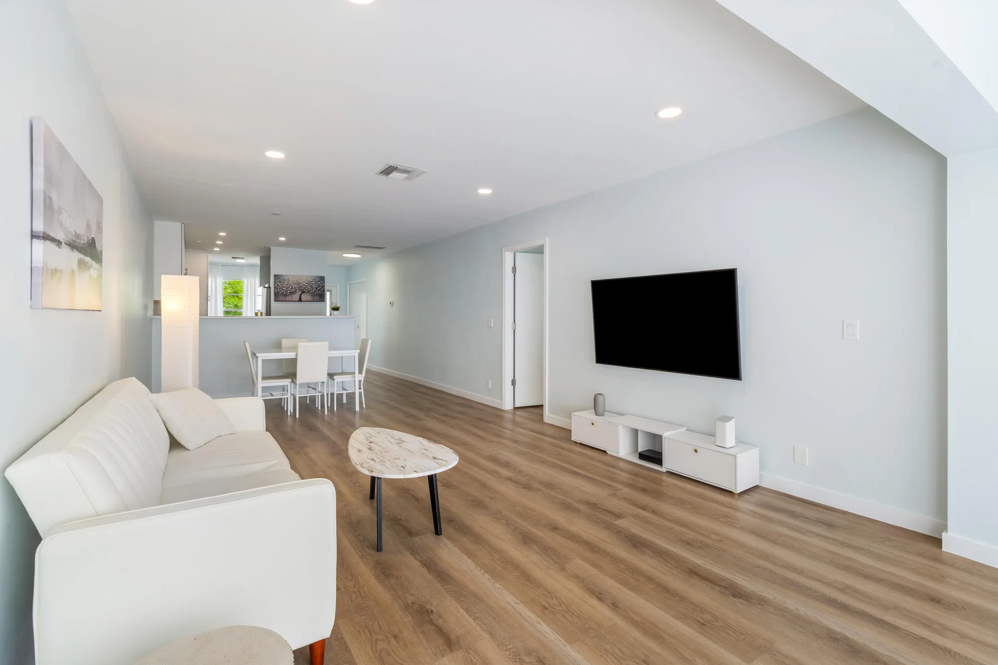 Property Slideshow image 3 of 18 | 1101 cactus ter apt 203, Delray Beach, FL, 33445