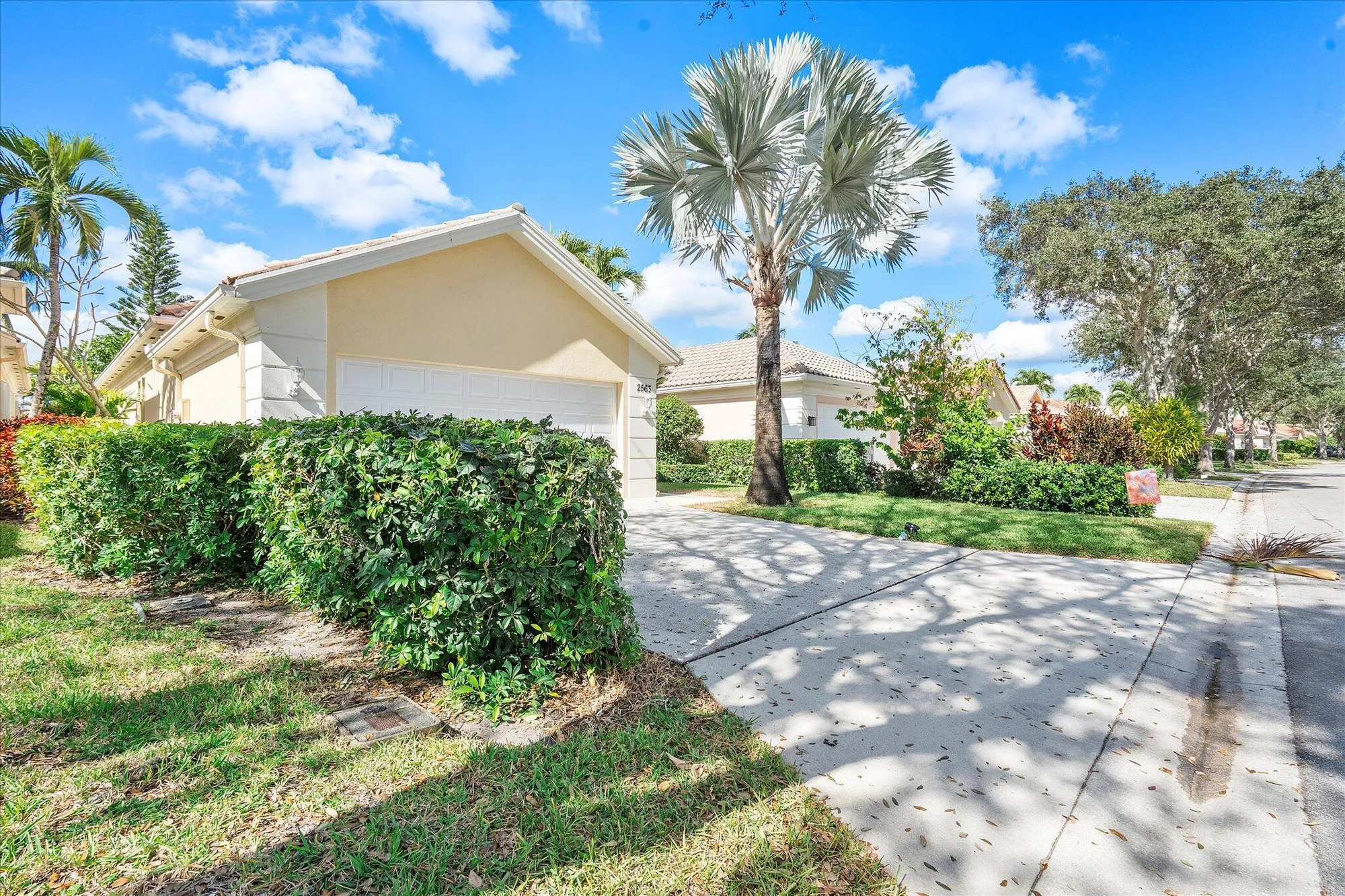 Property Slideshow image 30 of 40 | 2563 james river rd, West Palm Beach, FL, 33411