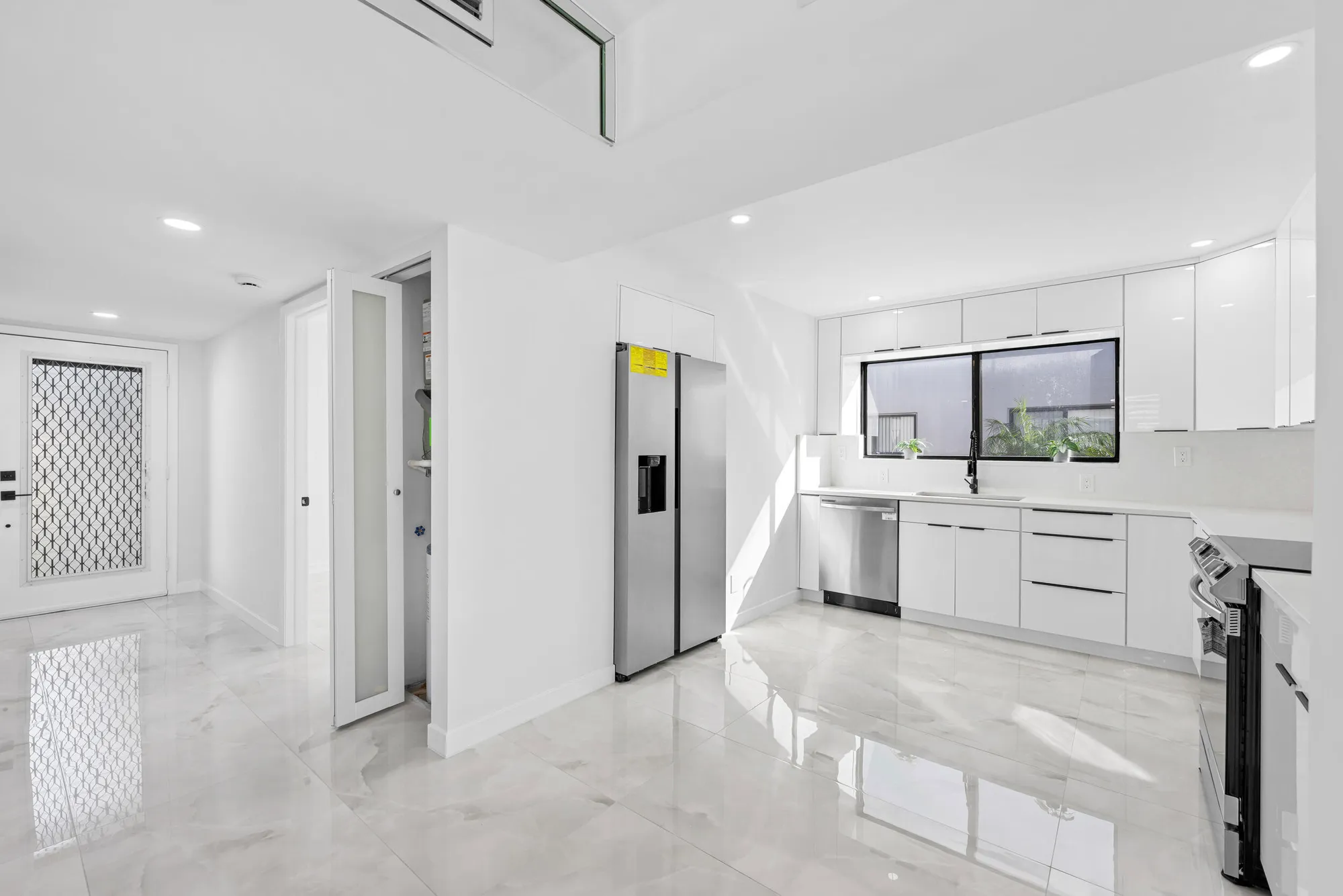 Property Slideshow image 19 of 53 | 15450 pembridge ave apt 187, Delray Beach, FL, 33484