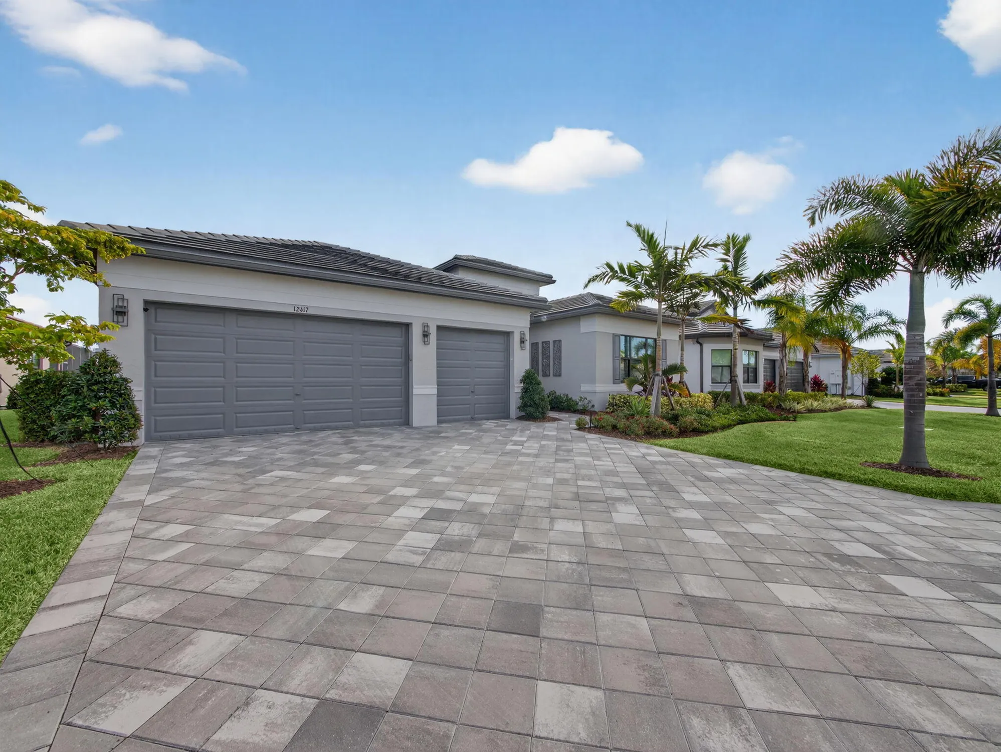 Property Slideshow image 3 of 69 | 12417 sw crystal cove dr, Port Saint Lucie, FL, 34987