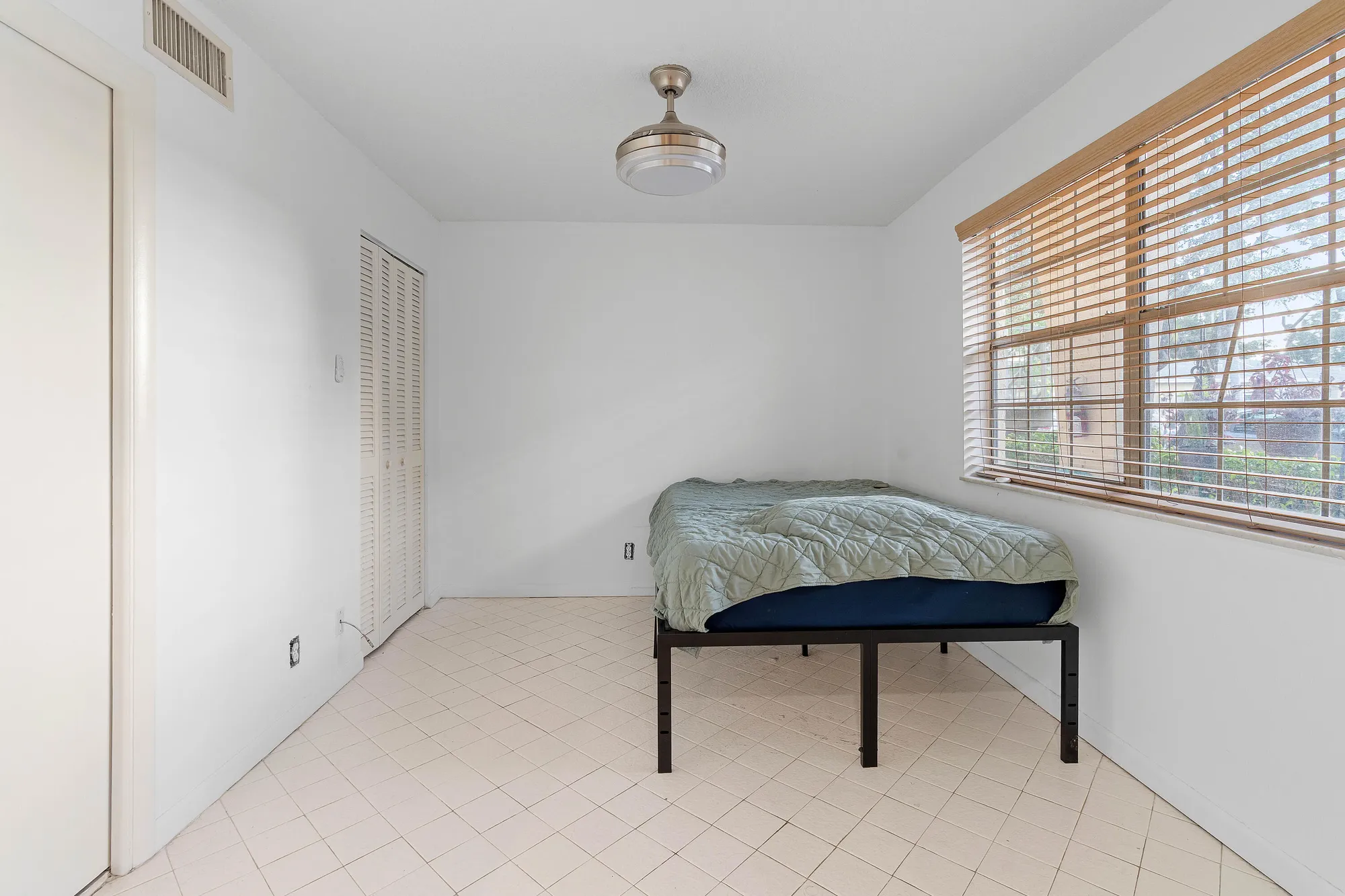 Property Slideshow image 18 of 28 | 13755 flora pl b, Delray Beach, FL, 33484