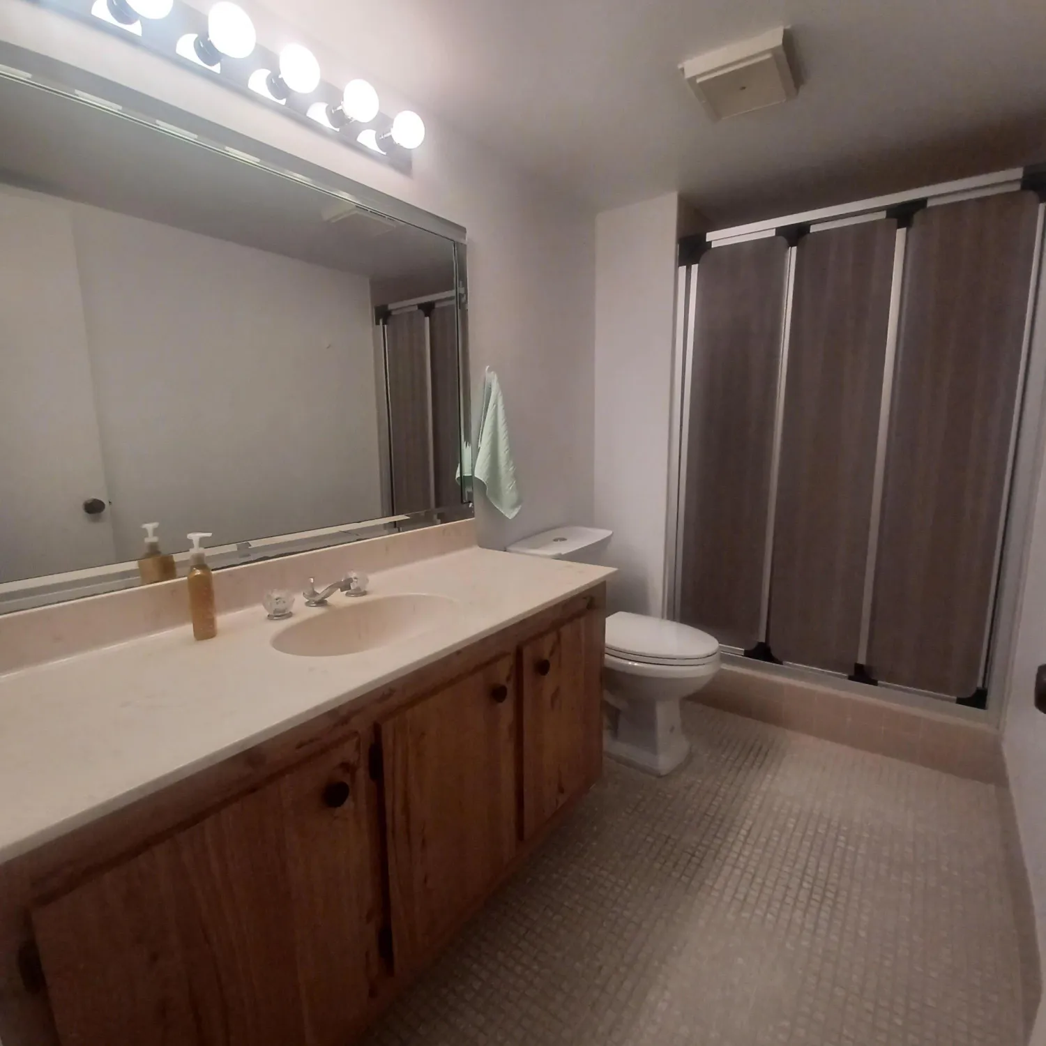 Property Slideshow image 7 of 25 | 14723 cumberland dr apt 205, Delray Beach, FL, 33446