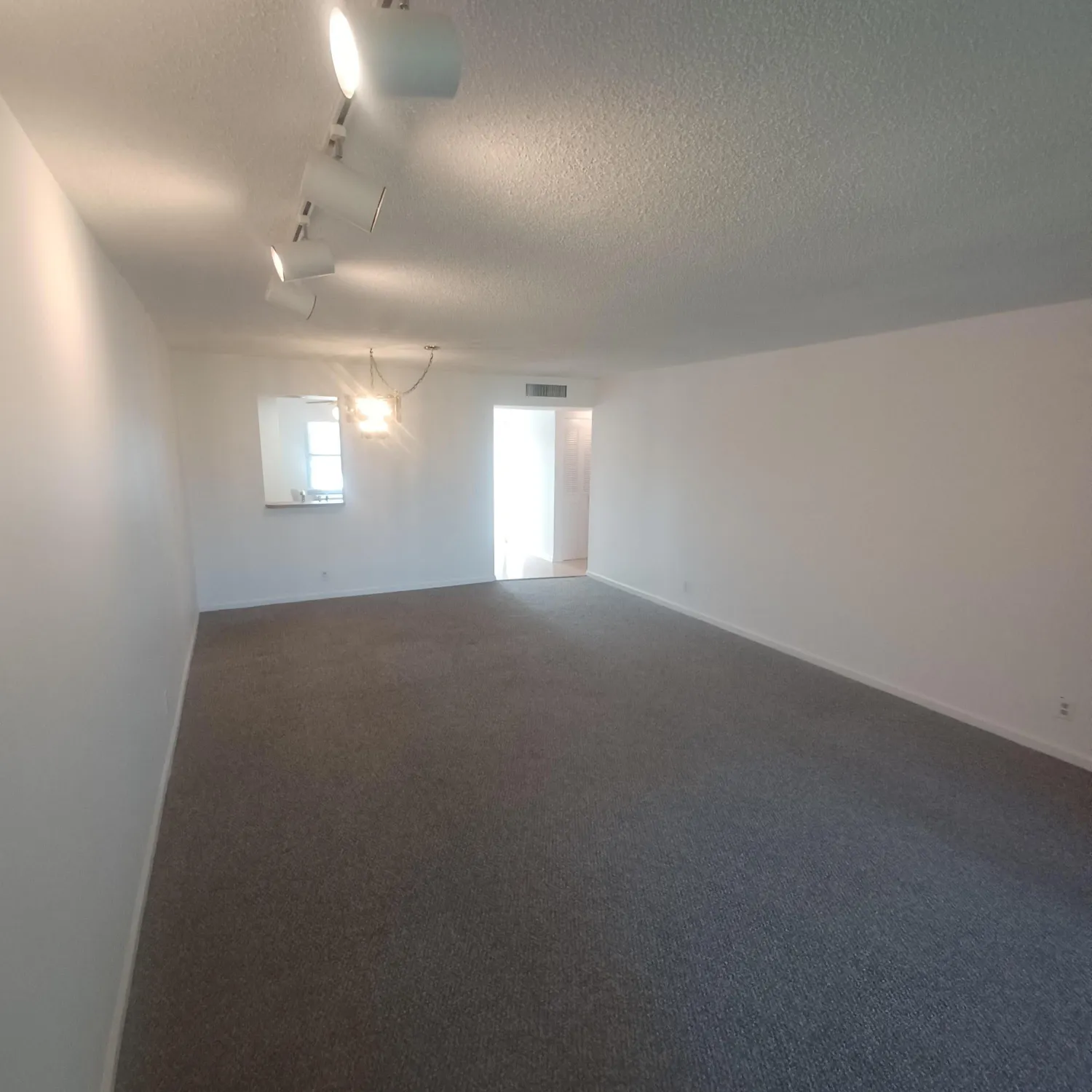Property Slideshow image 17 of 25 | 14723 cumberland dr apt 205, Delray Beach, FL, 33446