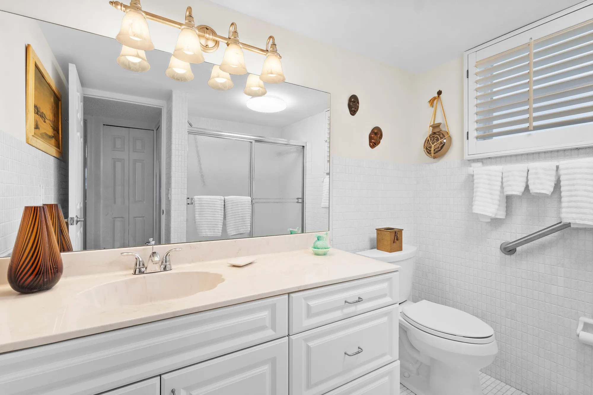 Property Slideshow image 18 of 28 | 14 colonial club dr apt 300, Boynton Beach, FL, 33435