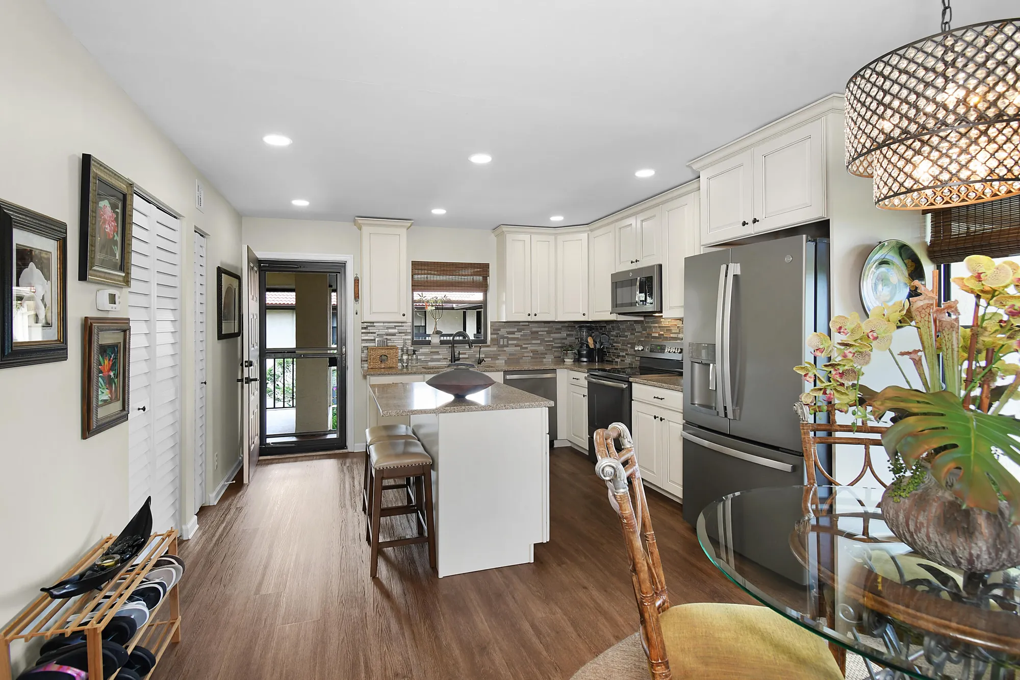 Property Slideshow image 16 of 36 | 871 sw south river dr 202, Stuart, FL, 34997