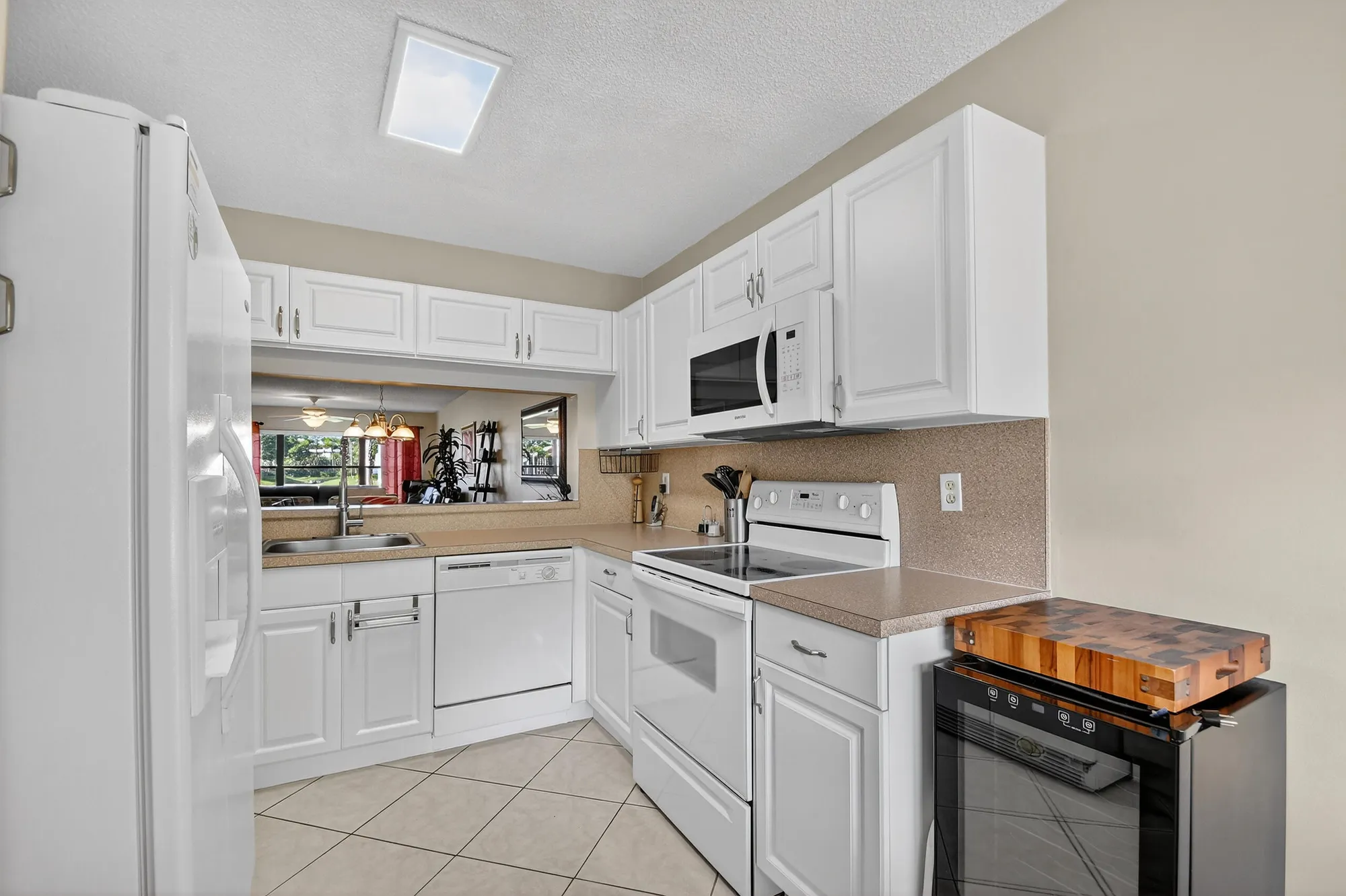 Property Slideshow image 3 of 47 | 4745 lucerne lakes blvd 103, Lake Worth, FL, 33467