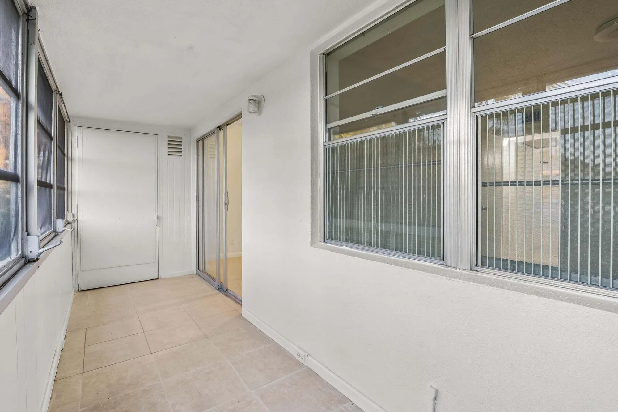 Property Slideshow image 14 of 30 | 63 hastings d d, West Palm Beach, FL, 33417