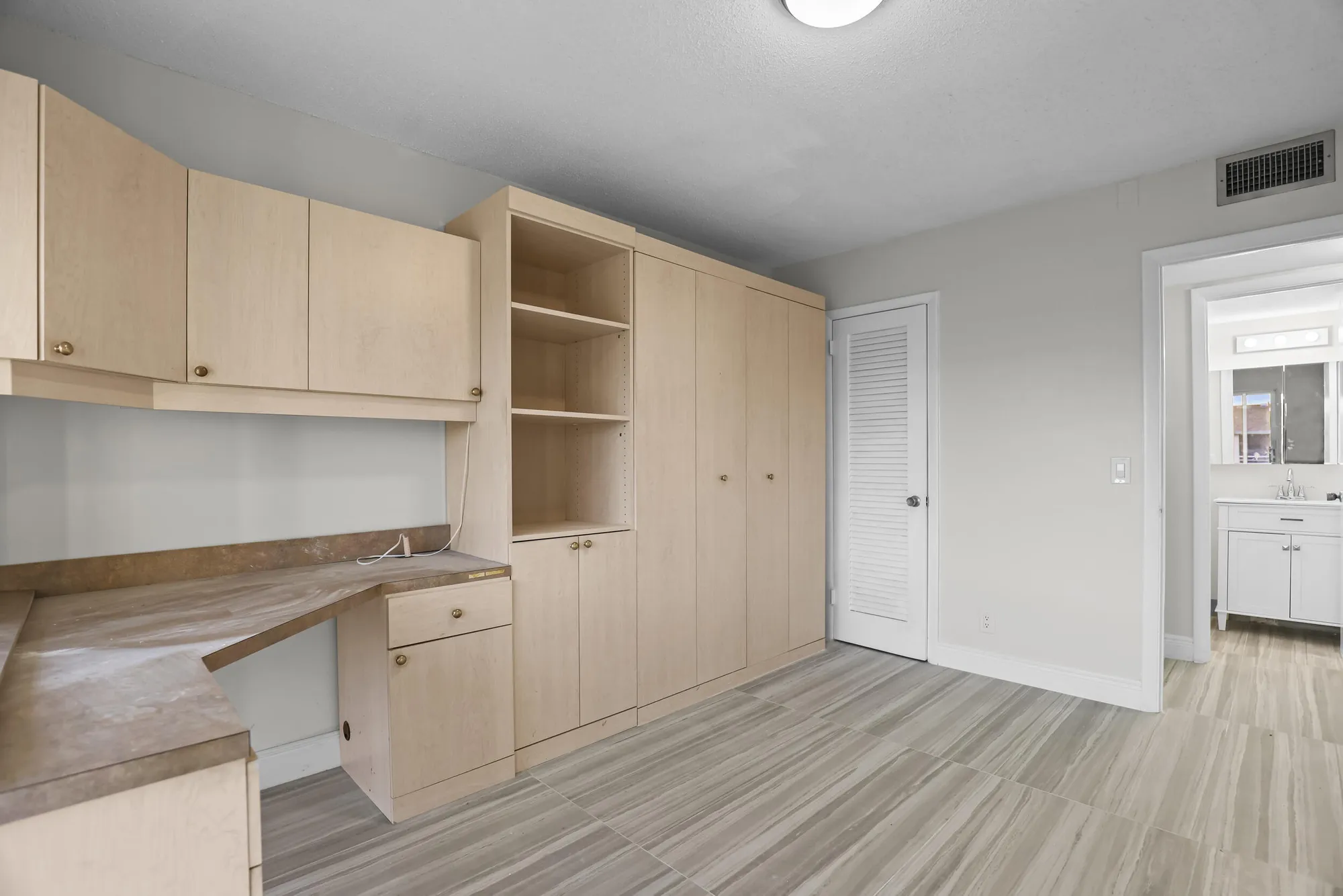 Property Slideshow image 12 of 32 | 148 hastings i, West Palm Beach, FL, 33417