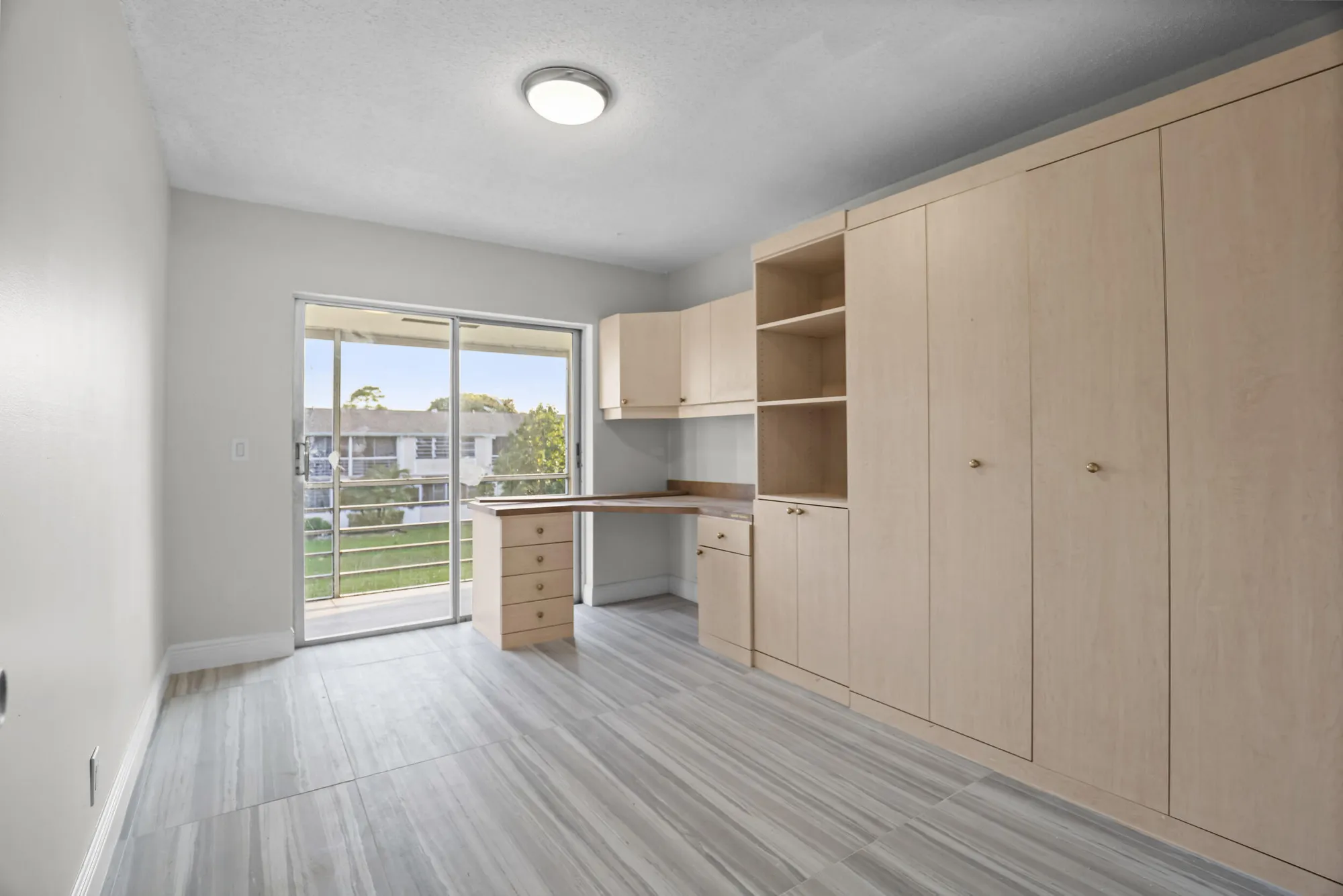 Property Slideshow image 13 of 32 | 148 hastings i, West Palm Beach, FL, 33417