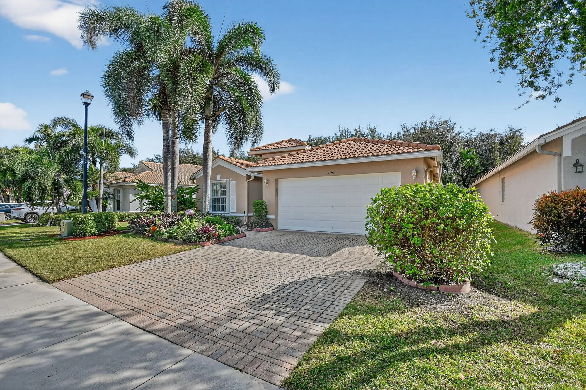 Property Slideshow image 2 of 64 | 5194 palazzo pl, Boynton Beach, FL, 33437