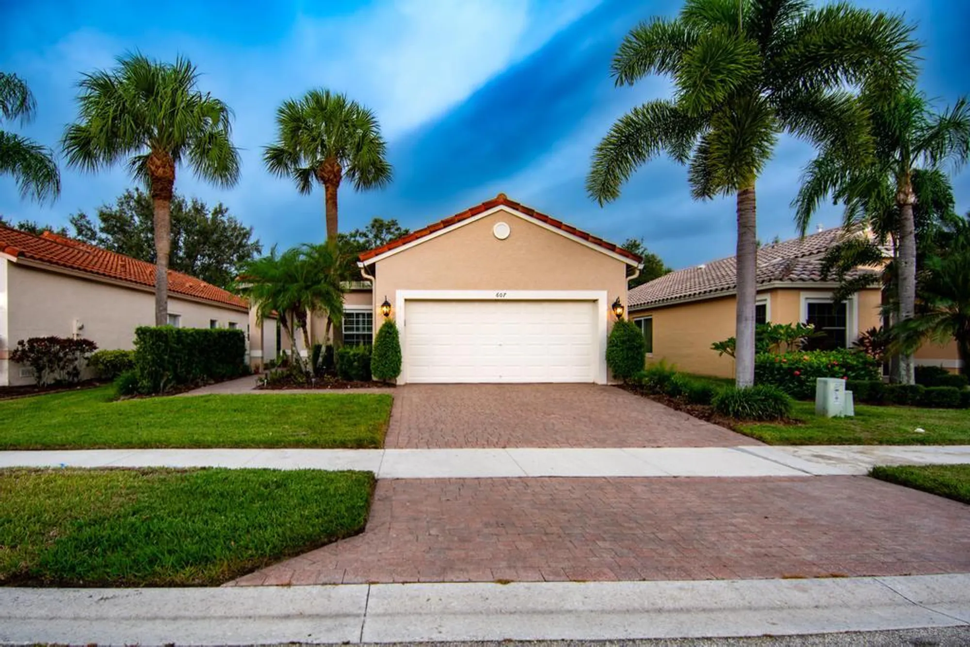 Property Slideshow image 1 of 78 | 607 nw whitfield way, Port Saint Lucie, FL, 34986