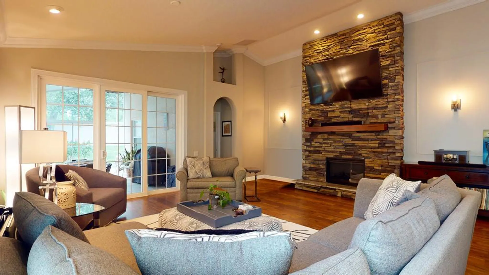 Property Slideshow image 4 of 78 | 607 nw whitfield way, Port Saint Lucie, FL, 34986