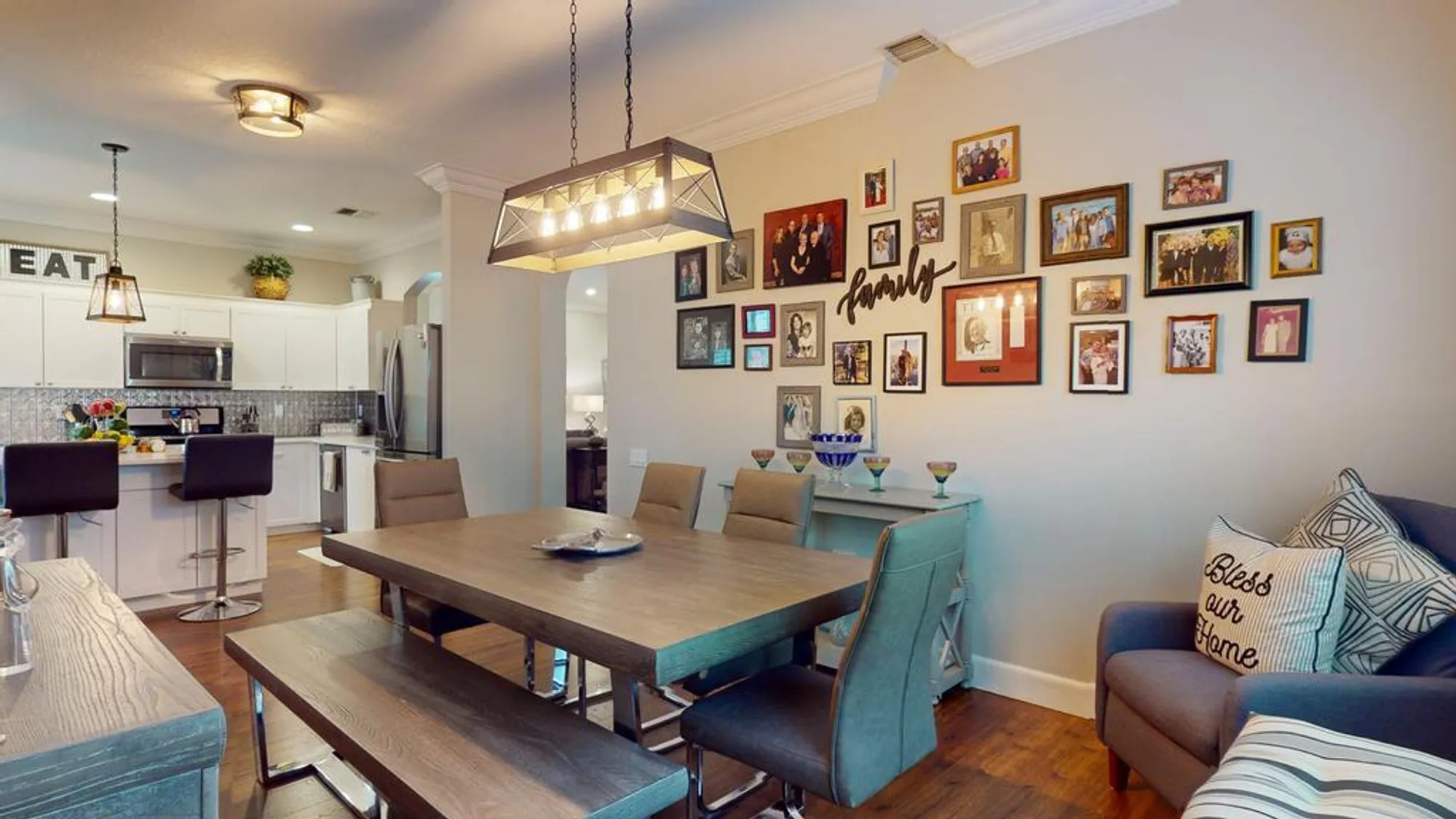 Property Slideshow image 13 of 78 | 607 nw whitfield way, Port Saint Lucie, FL, 34986