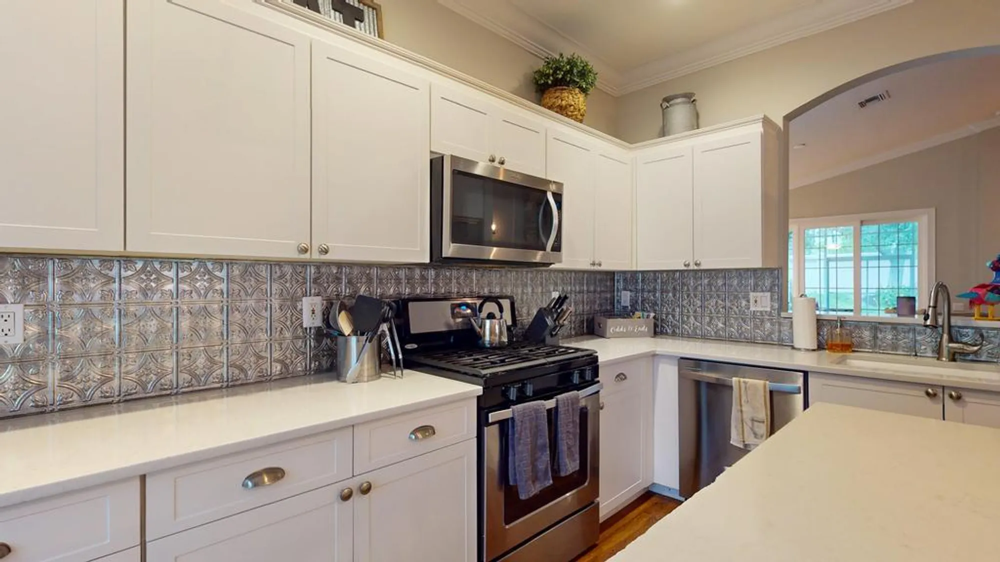 Property Slideshow image 18 of 78 | 607 nw whitfield way, Port Saint Lucie, FL, 34986