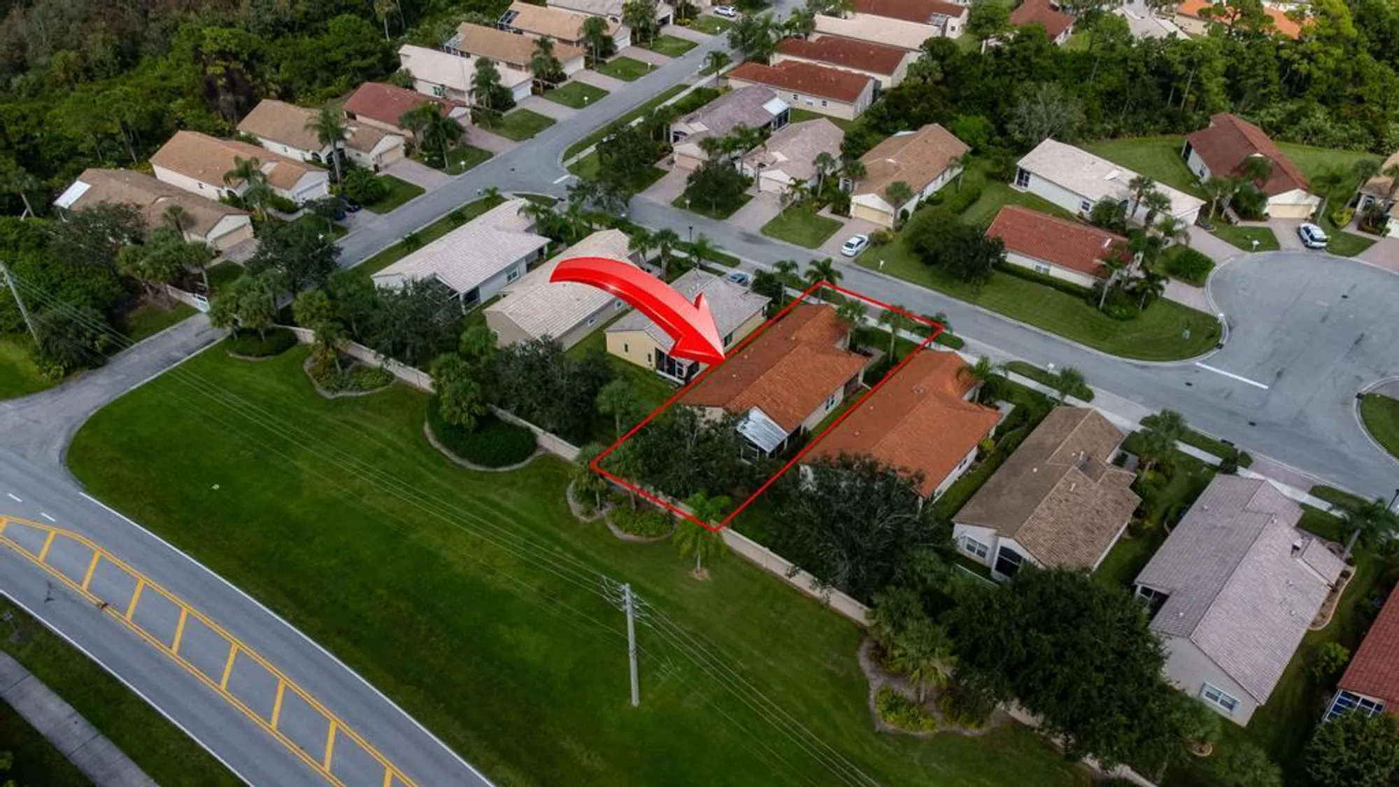 Property Slideshow image 57 of 78 | 607 nw whitfield way, Port Saint Lucie, FL, 34986