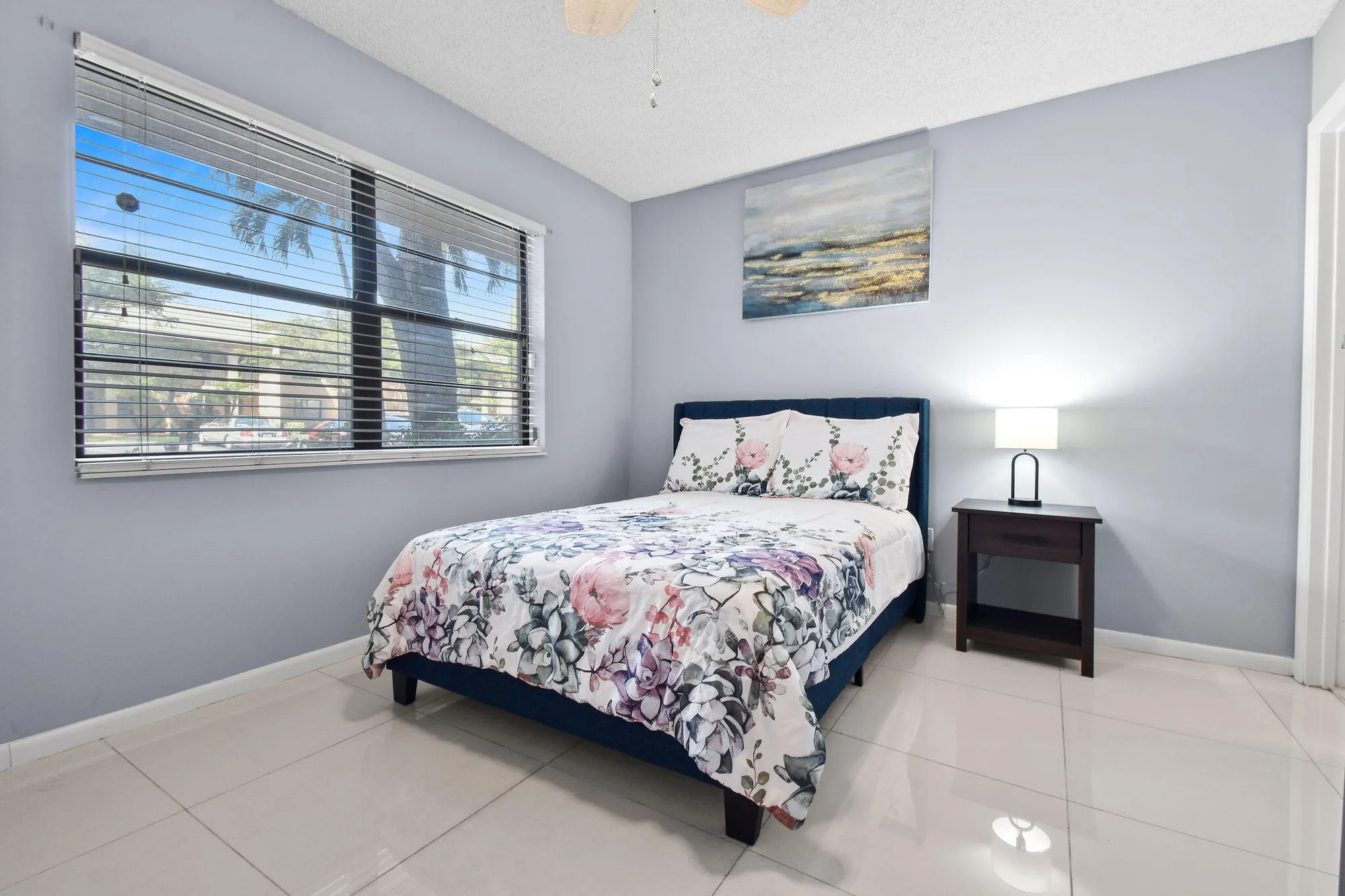 Property Slideshow image 12 of 32 | 140 lake nancy ln apt 112, West Palm Beach, FL, 33411