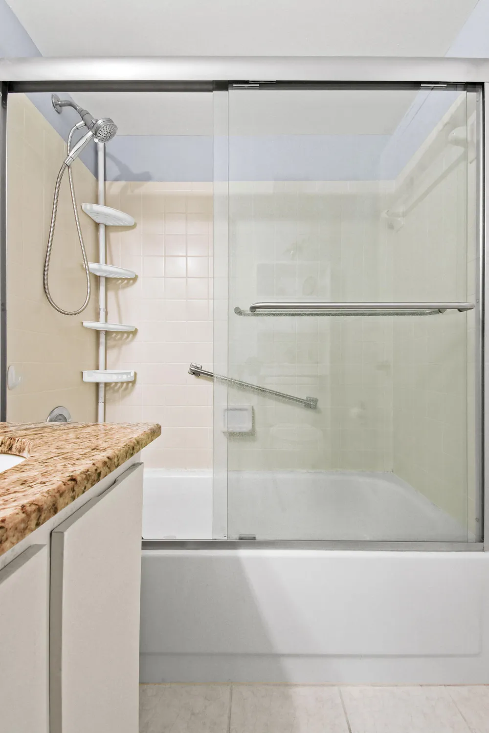 Property Slideshow image 15 of 32 | 140 lake nancy ln apt 112, West Palm Beach, FL, 33411