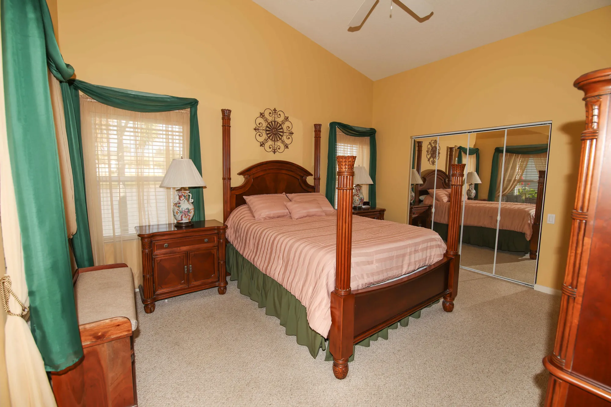 Property Slideshow image 15 of 75 | 324 nw breezy point loop, Port Saint Lucie, FL, 34986
