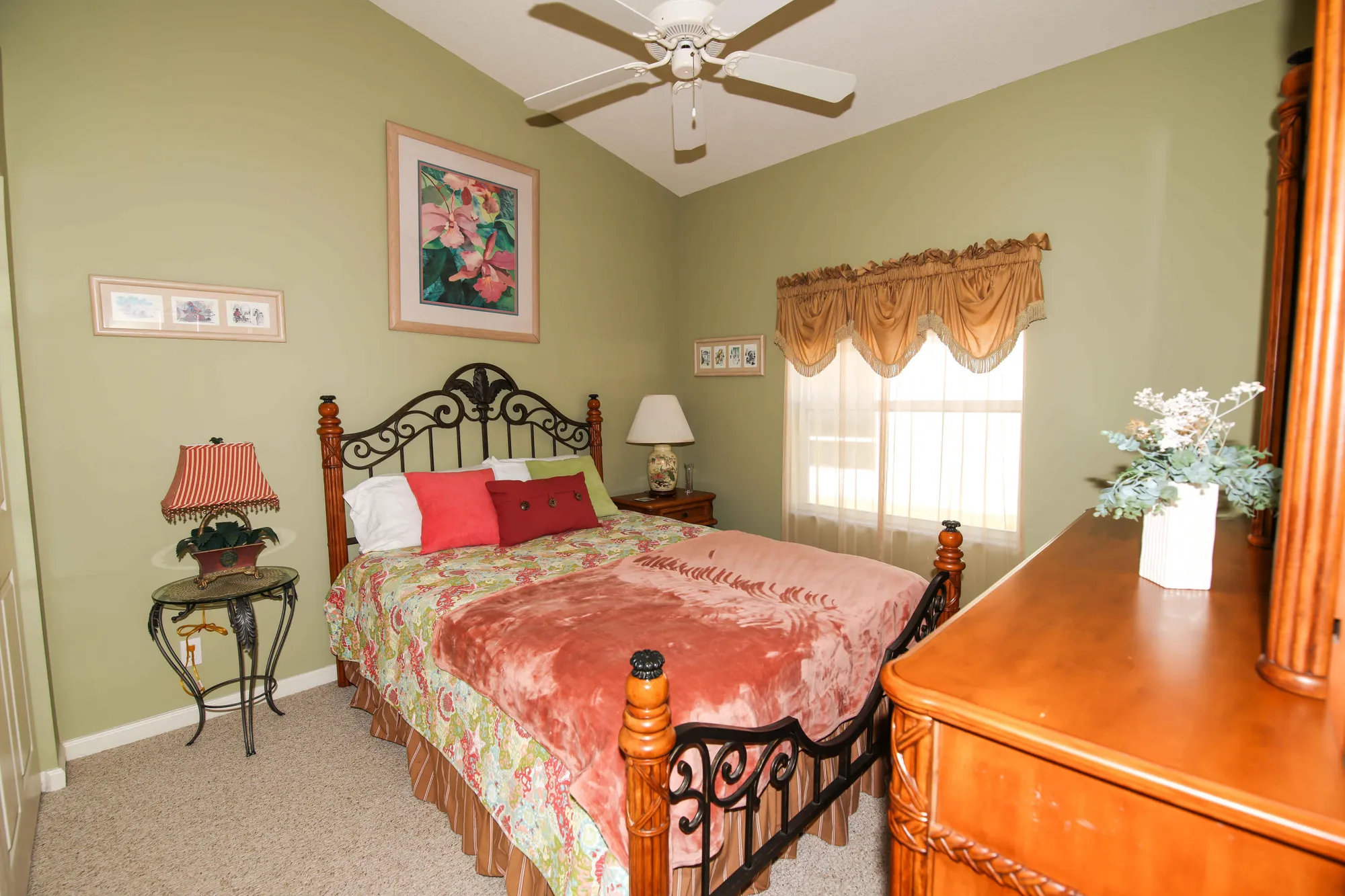 Property Slideshow image 18 of 75 | 324 nw breezy point loop, Port Saint Lucie, FL, 34986