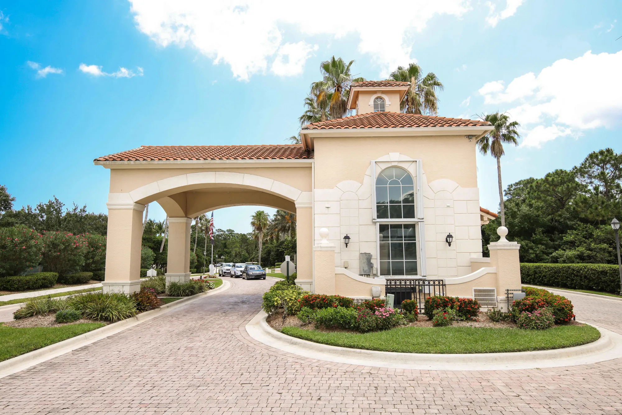 Property Slideshow image 37 of 75 | 324 nw breezy point loop, Port Saint Lucie, FL, 34986