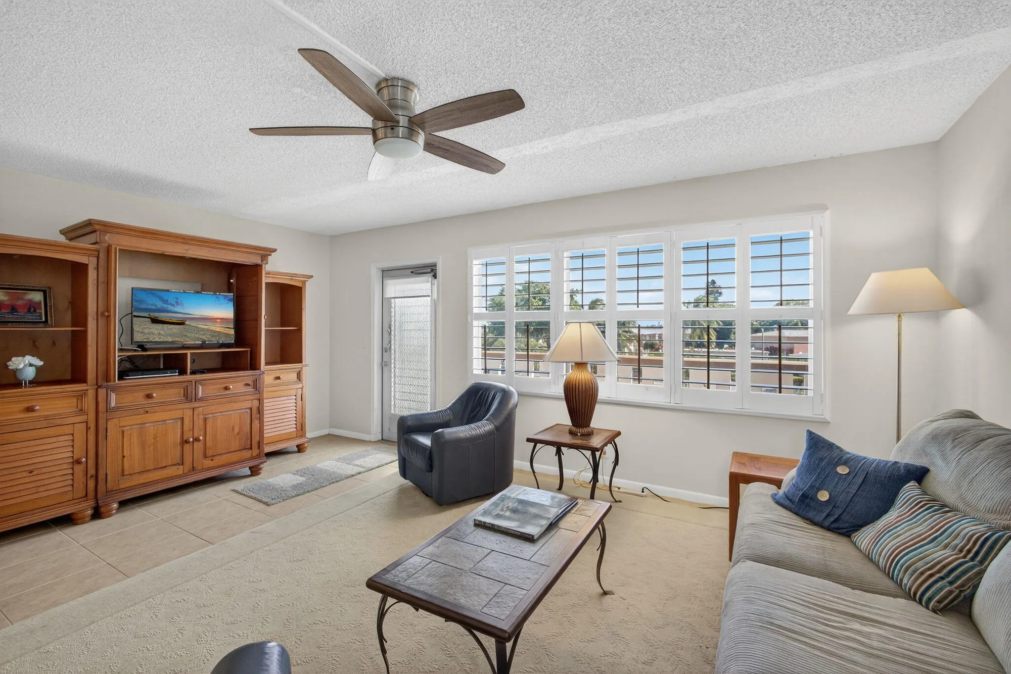 Property Slideshow image 5 of 31 | 334 dover b, West Palm Beach, FL, 33417